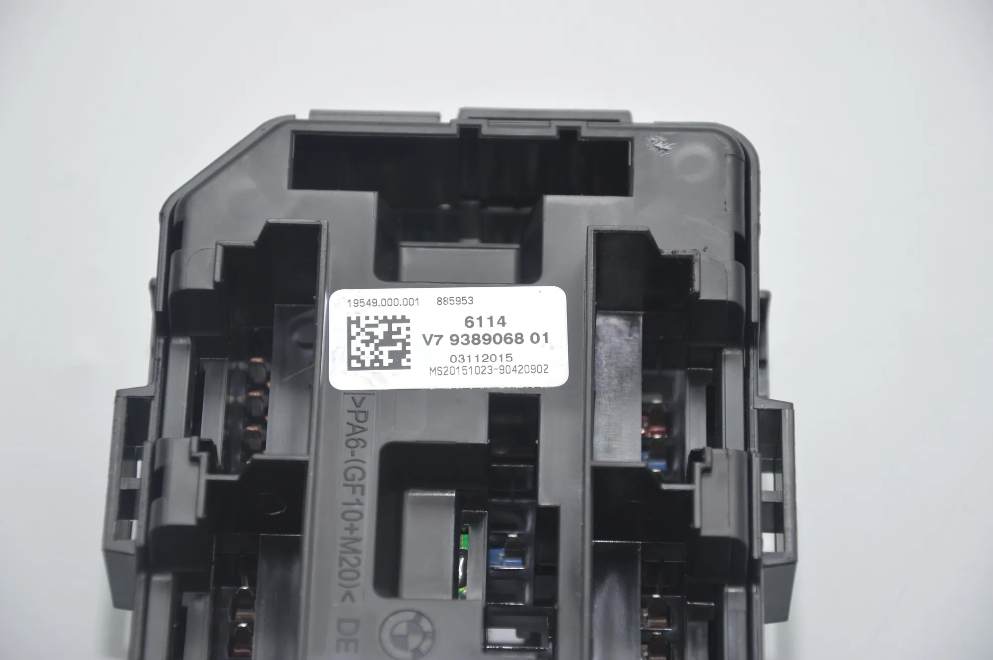 Fuse Box – OEM 9389068 · BMW 3 Touring (F31) 335 d xDrive 2015 – 6