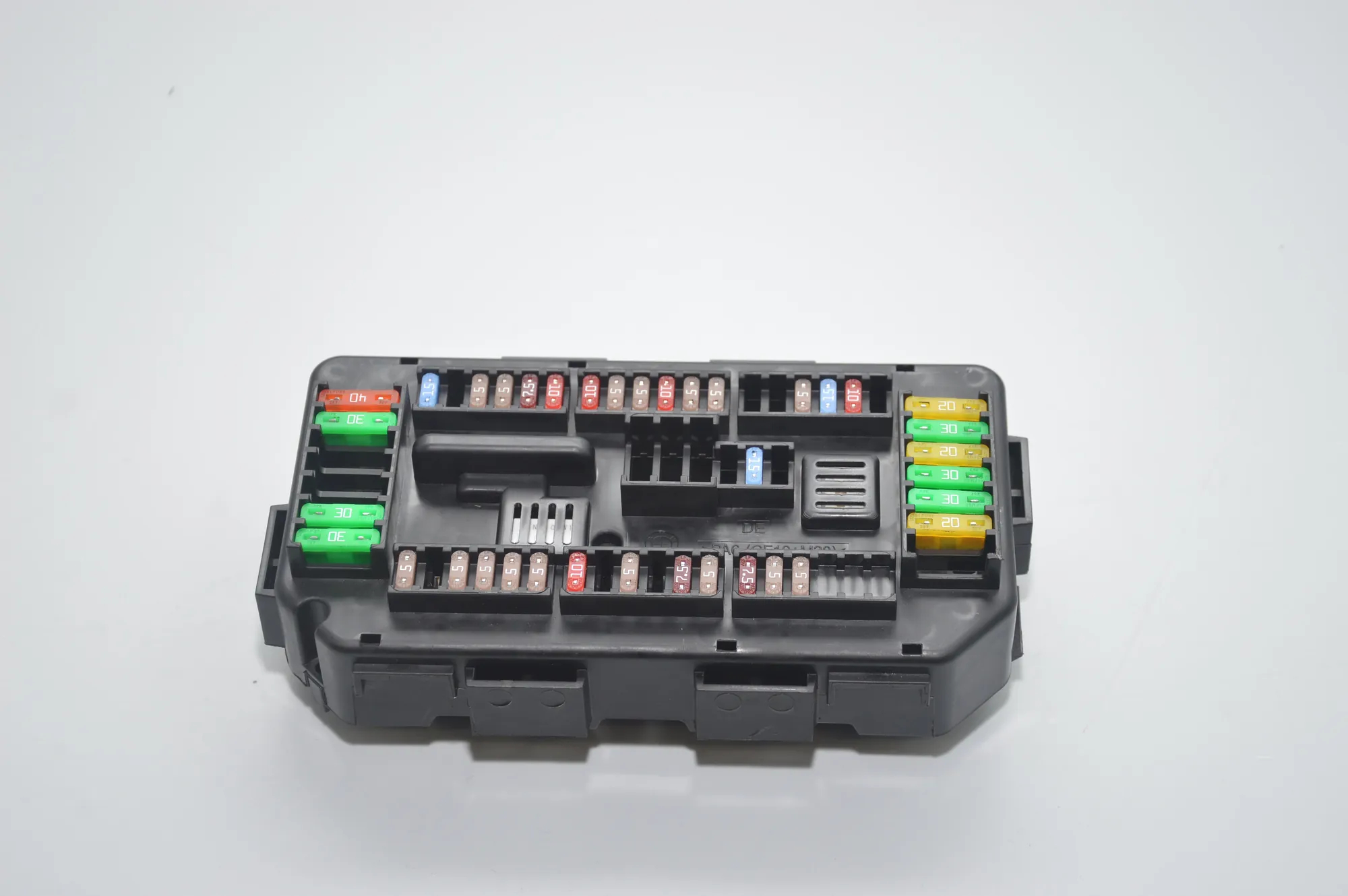 Fuse Box – OEM 9389068 · BMW 3 Touring (F31) 335 d xDrive 2015