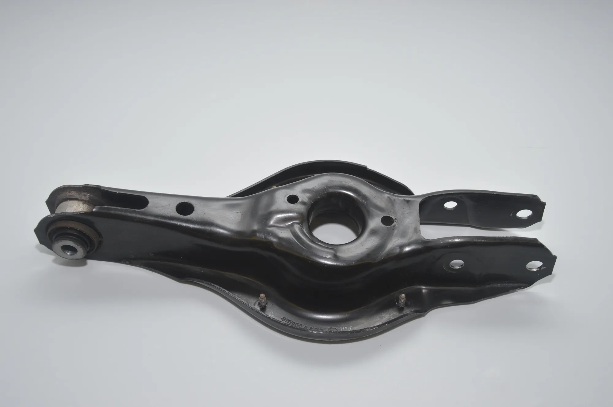 Rear Right Lower Control Arm – OEM 6867541 · BMW 3 Touring (F31) 335 d xDrive 2015