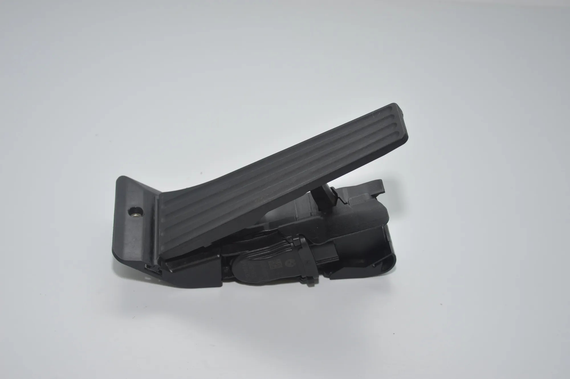 Throttle Pedal – OEM 6853175 · BMW 3 Touring (F31) 335 d xDrive 2015 – 2