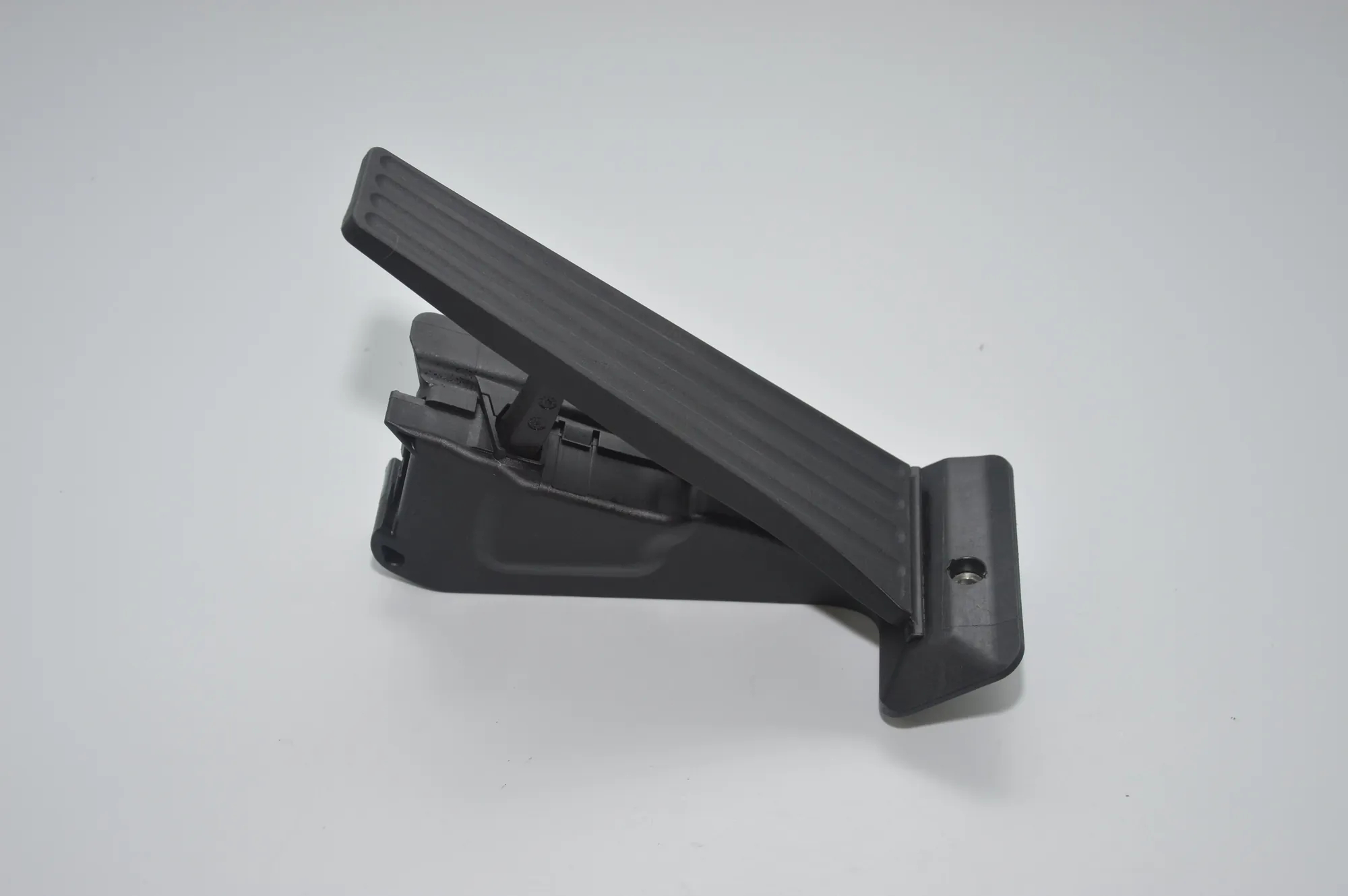Throttle Pedal – OEM 6853175 · BMW 3 Touring (F31) 335 d xDrive 2015 – 6