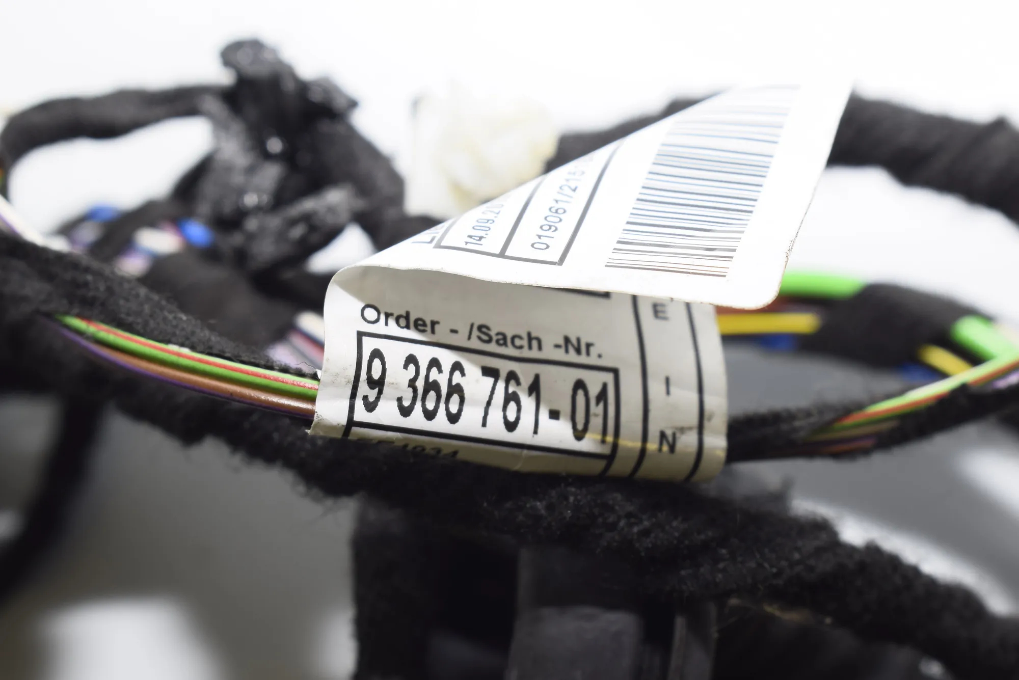 Rear Left Door Wiring – OEM 9224365 · BMW 3 Touring (F31) 335 d xDrive 2015 – 9