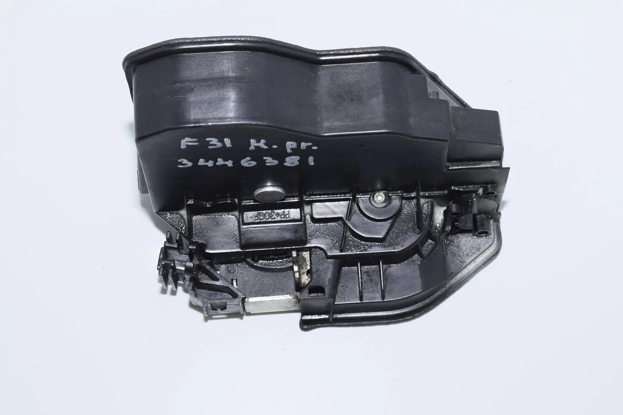 Front Left Door Lock – OEM 7202145 · BMW 3 Touring (F31) 335 d xDrive 2015 – 4