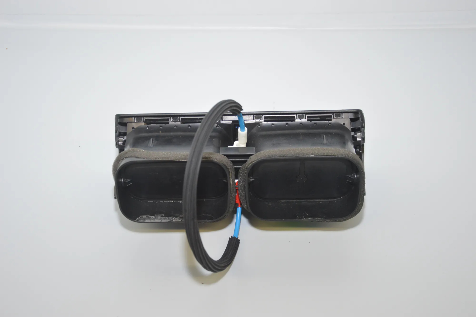 Dashboard Air Vents – OEM 8402221 · BMW X5 (E53) 4.6 is 2003 – 3