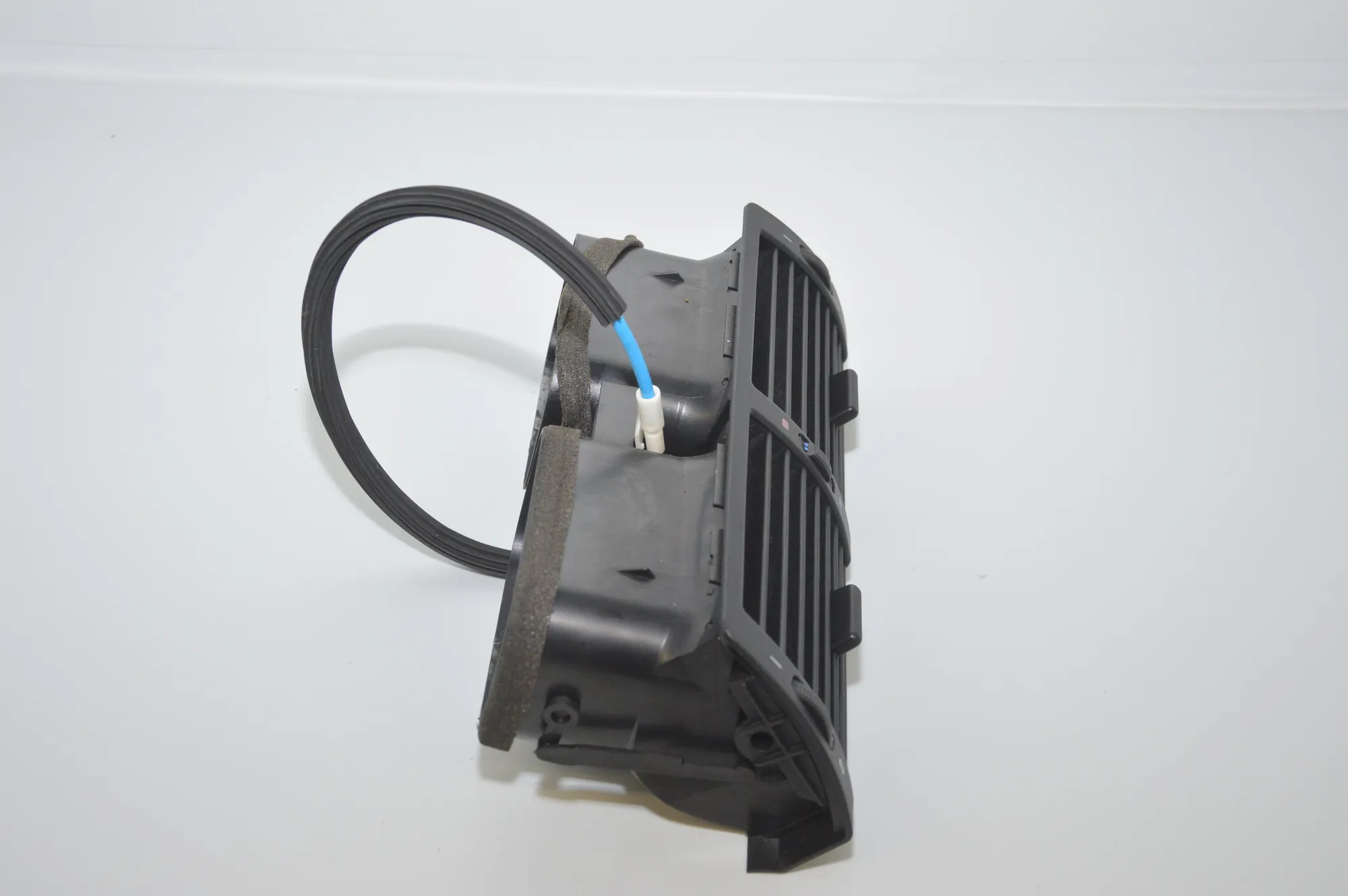 Dashboard Air Vents – OEM 8402221 · BMW X5 (E53) 4.6 is 2003 – 2