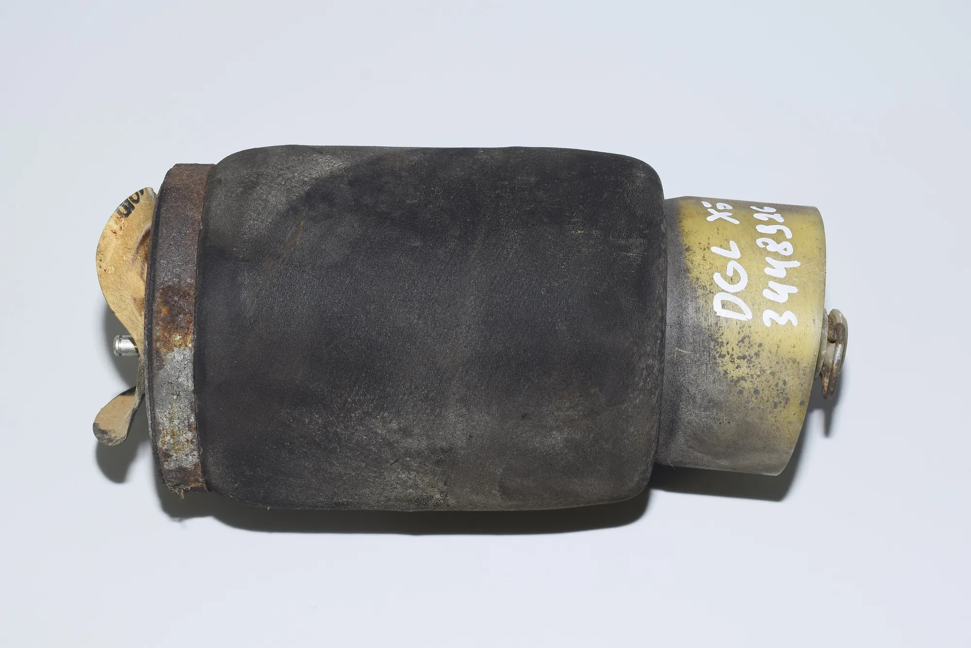 Rear Right Air Suspension Spring Bag – OEM 6750356 · BMW X5 (E53) 4.6 is 2003