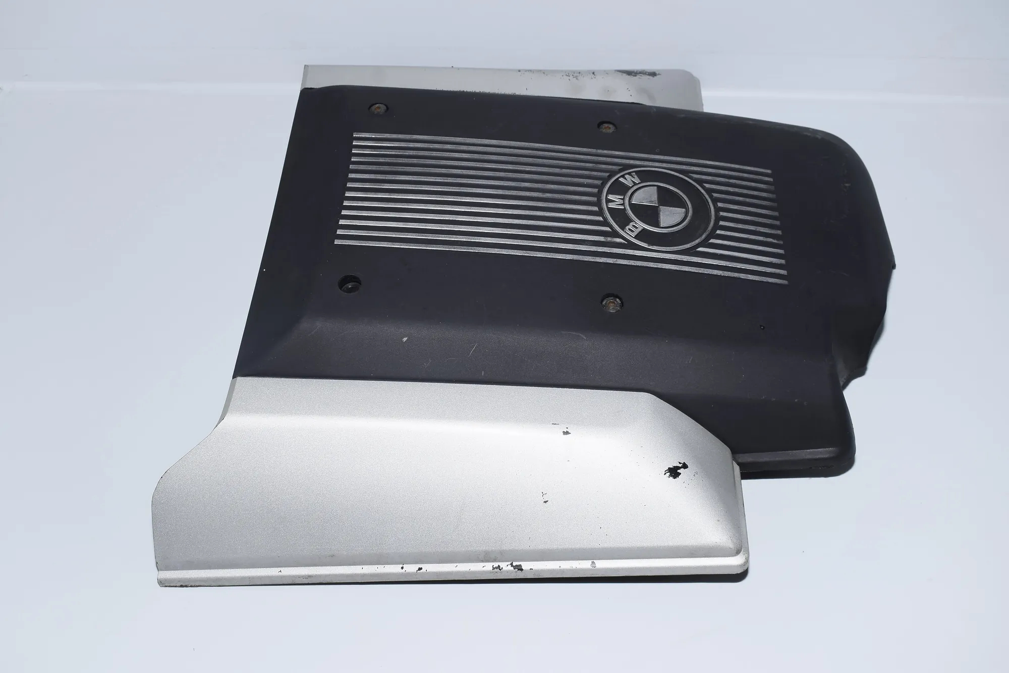 Engine Cover – OEM 1439038 · BMW X5 (E53) 4.6 is 2003 – 2