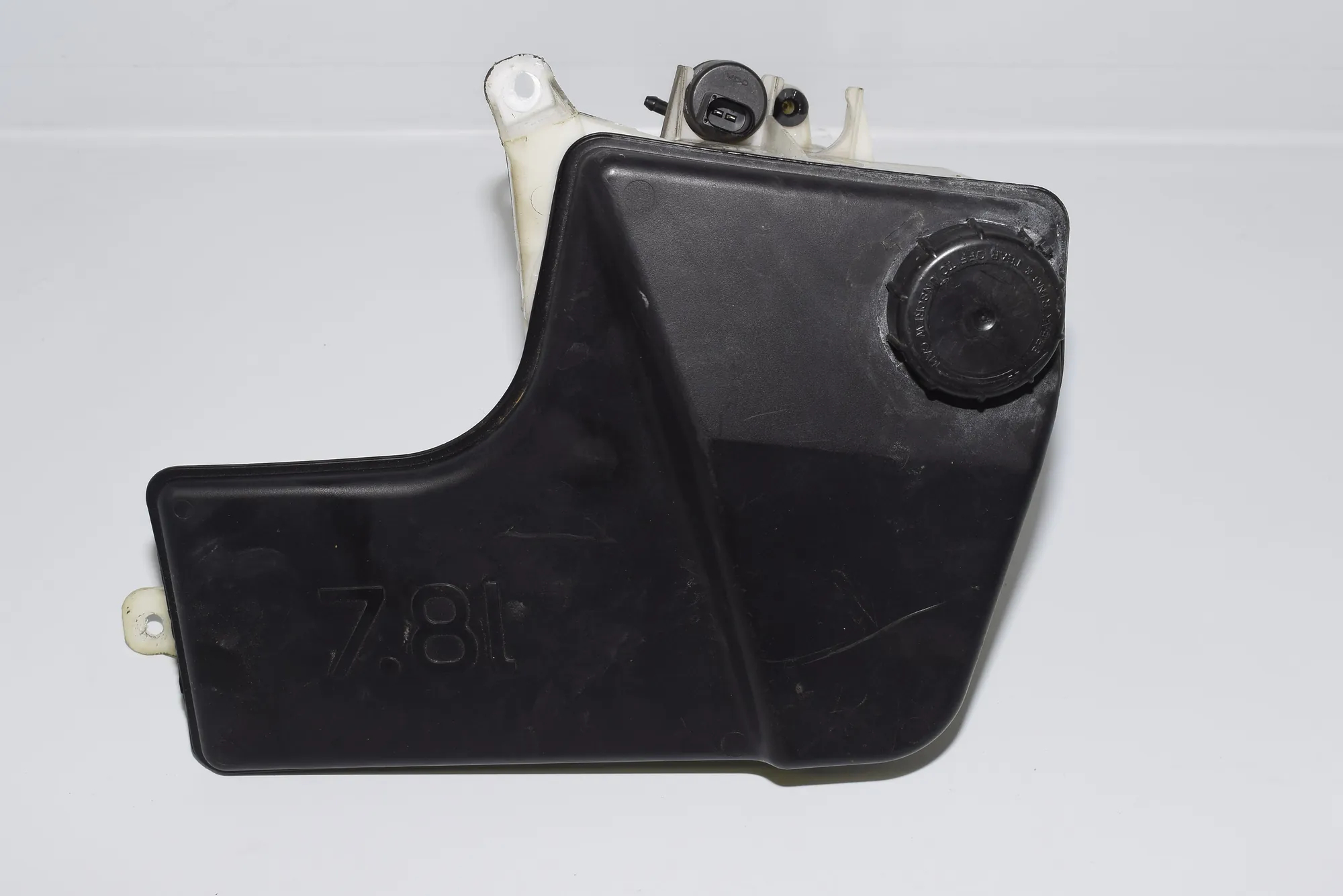 Window Washer Tank – OEM 8252738 · BMW X5 (E53) 4.6 is 2003