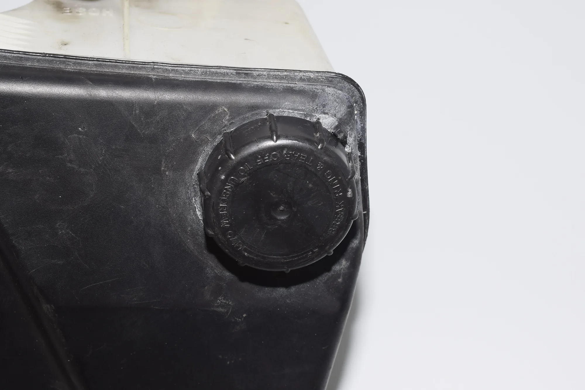 Window Washer Tank – OEM 8252738 · BMW X5 (E53) 4.6 is 2003 – 6
