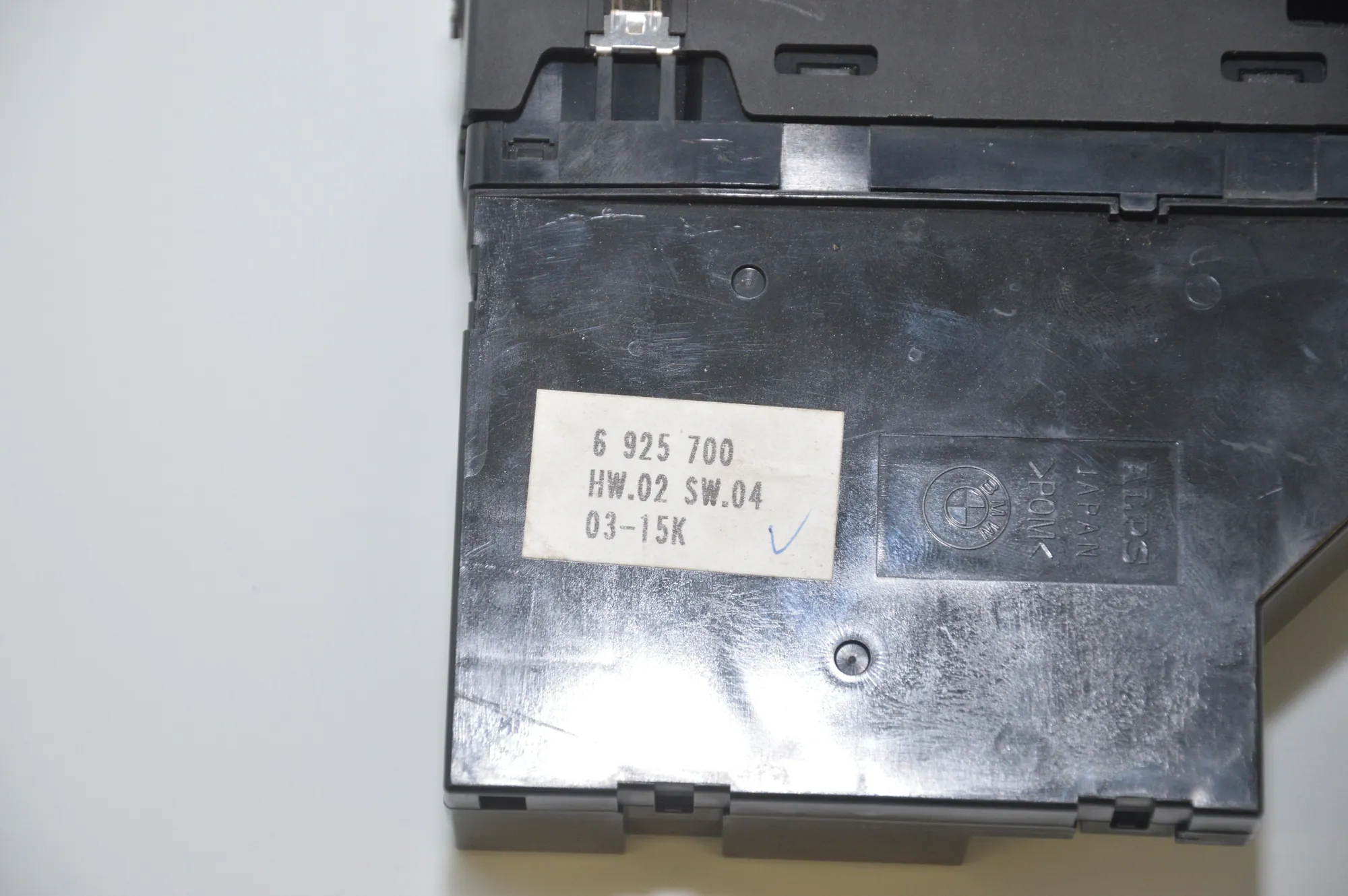 Front Left Door Window Switch – OEM 6925700 · BMW X5 (E53) 4.6 is 2003 – 5