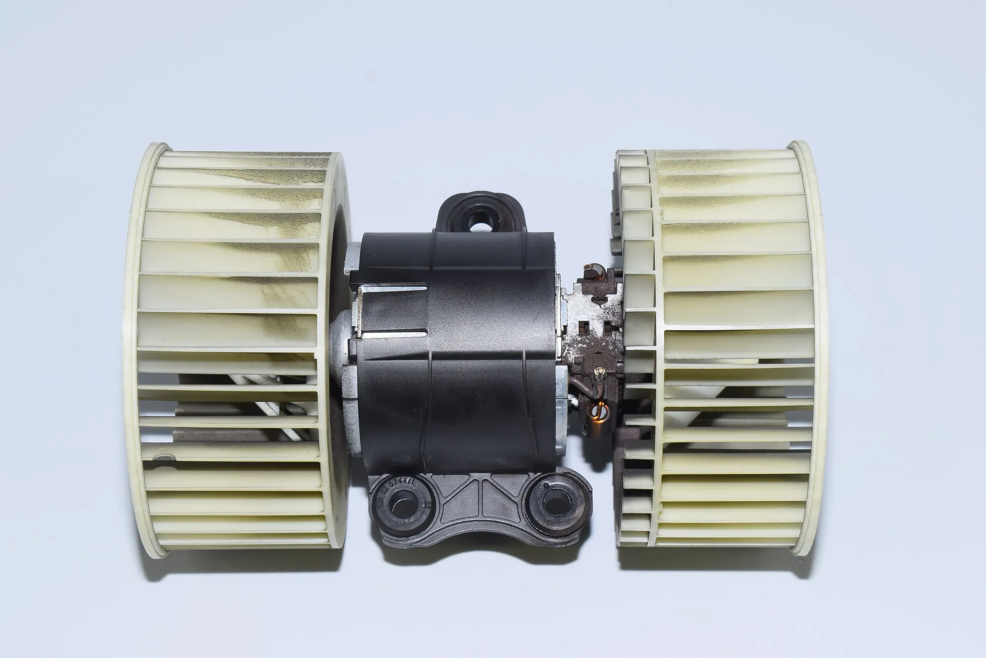 Heater Blower Fan – OEM 8385558 · BMW X5 (E53) 3.0 i 2003