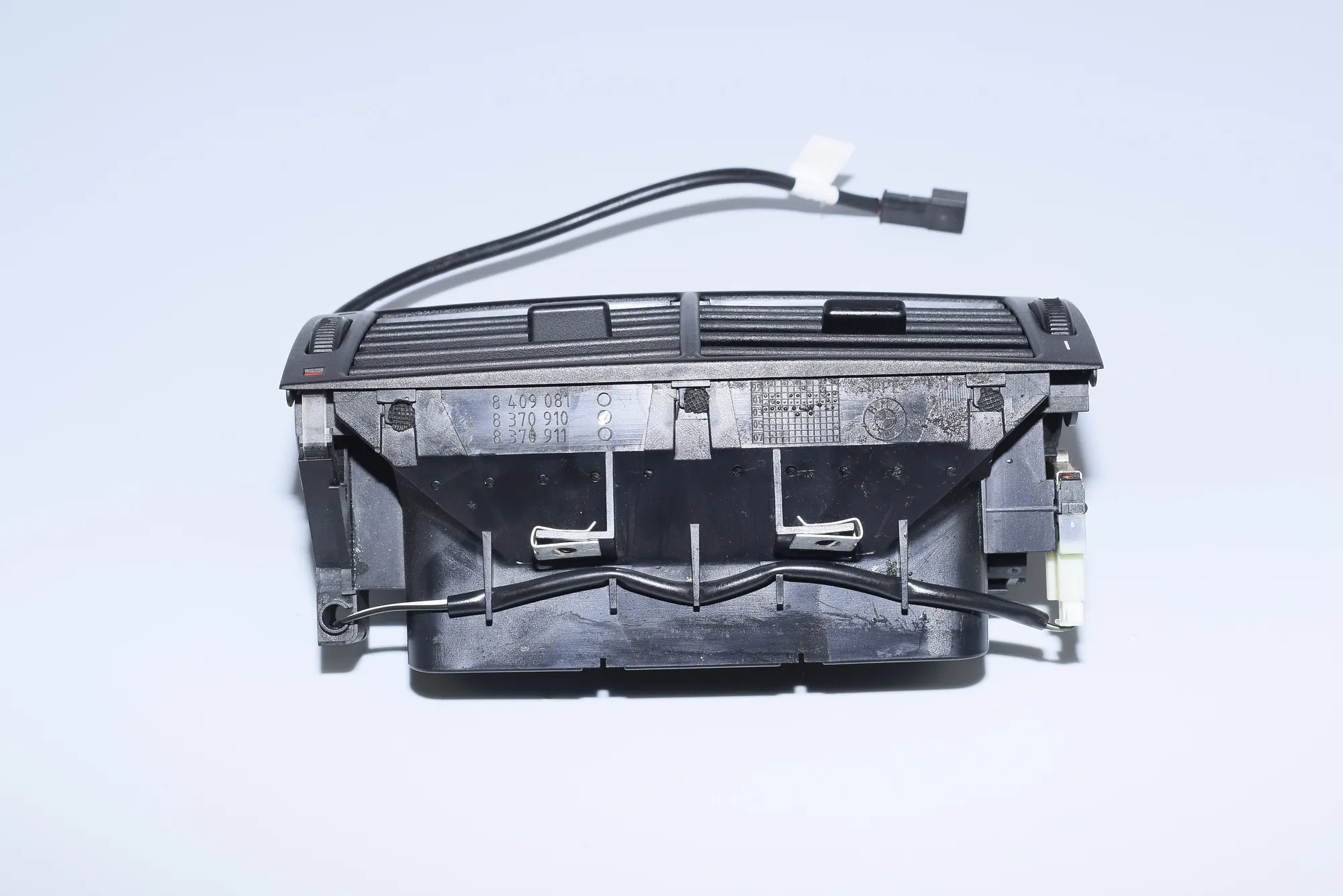 Dashboard Air Vents – OEM 8409081 · BMW X5 (E53) 3.0 i 2003 – 3