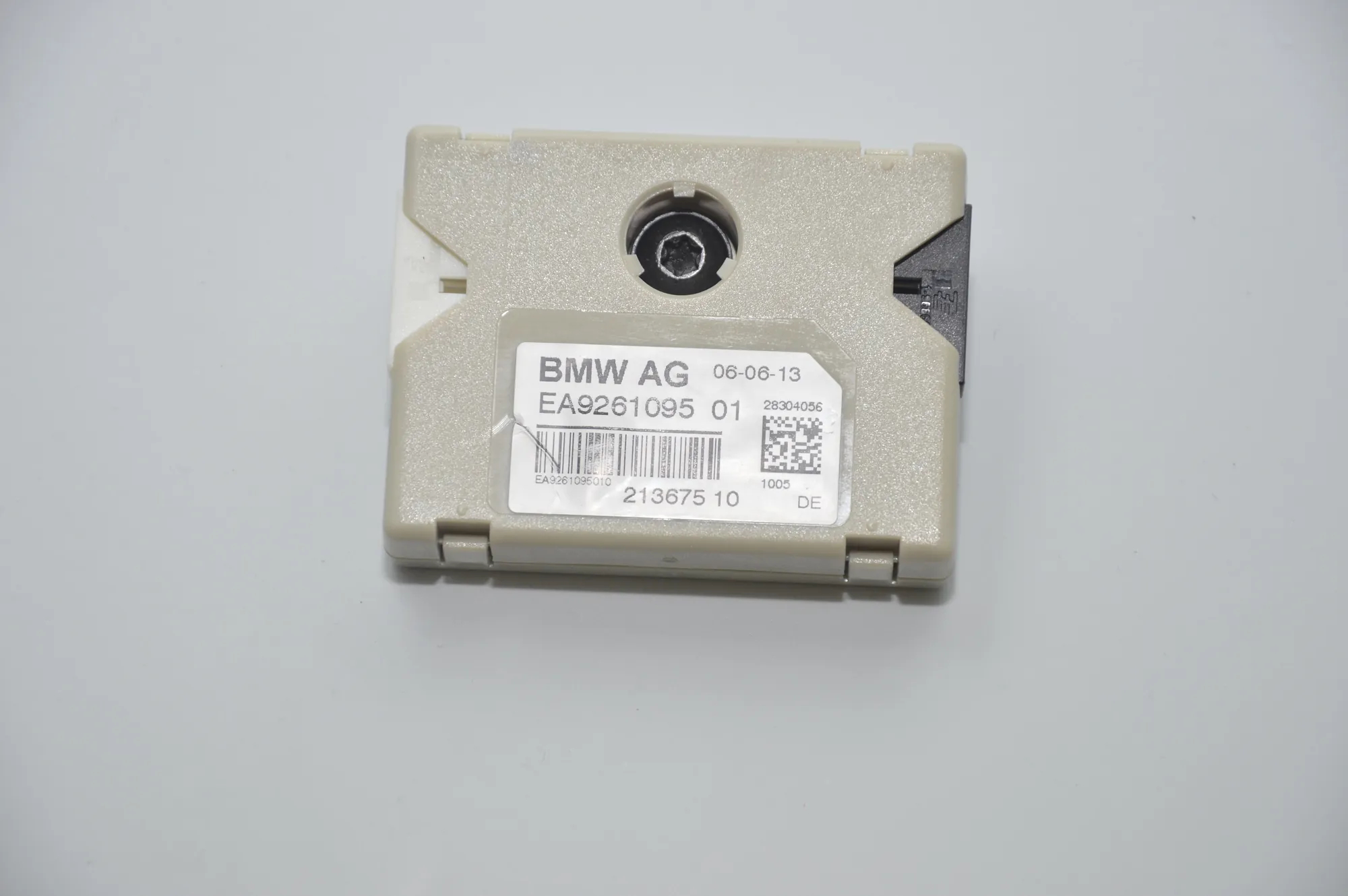 Antenna – OEM 9261095 · BMW 7 (F01, F02) 750 d xDrive 2013 – 5