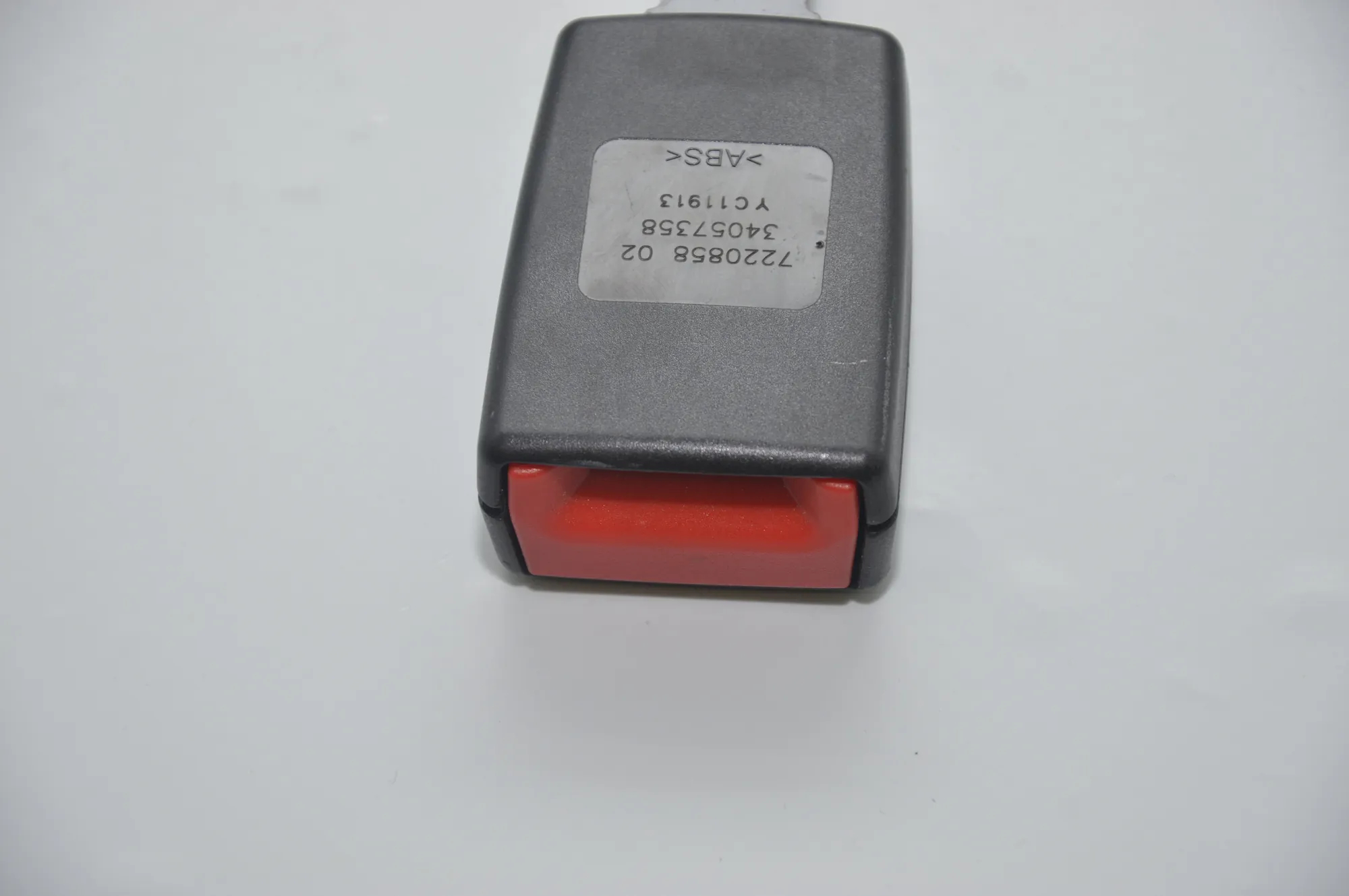 Rear Left Seat Buckle – OEM 7220858 · BMW 7 (F01, F02) 750 d xDrive 2013 – 3