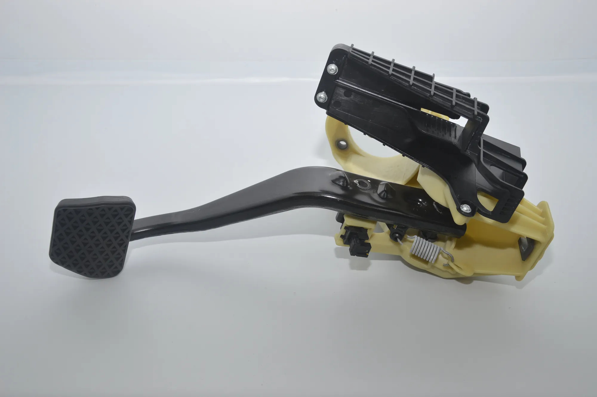Brake Pedal – OEM 6782665 · BMW 7 (F01, F02) 750 d xDrive 2013