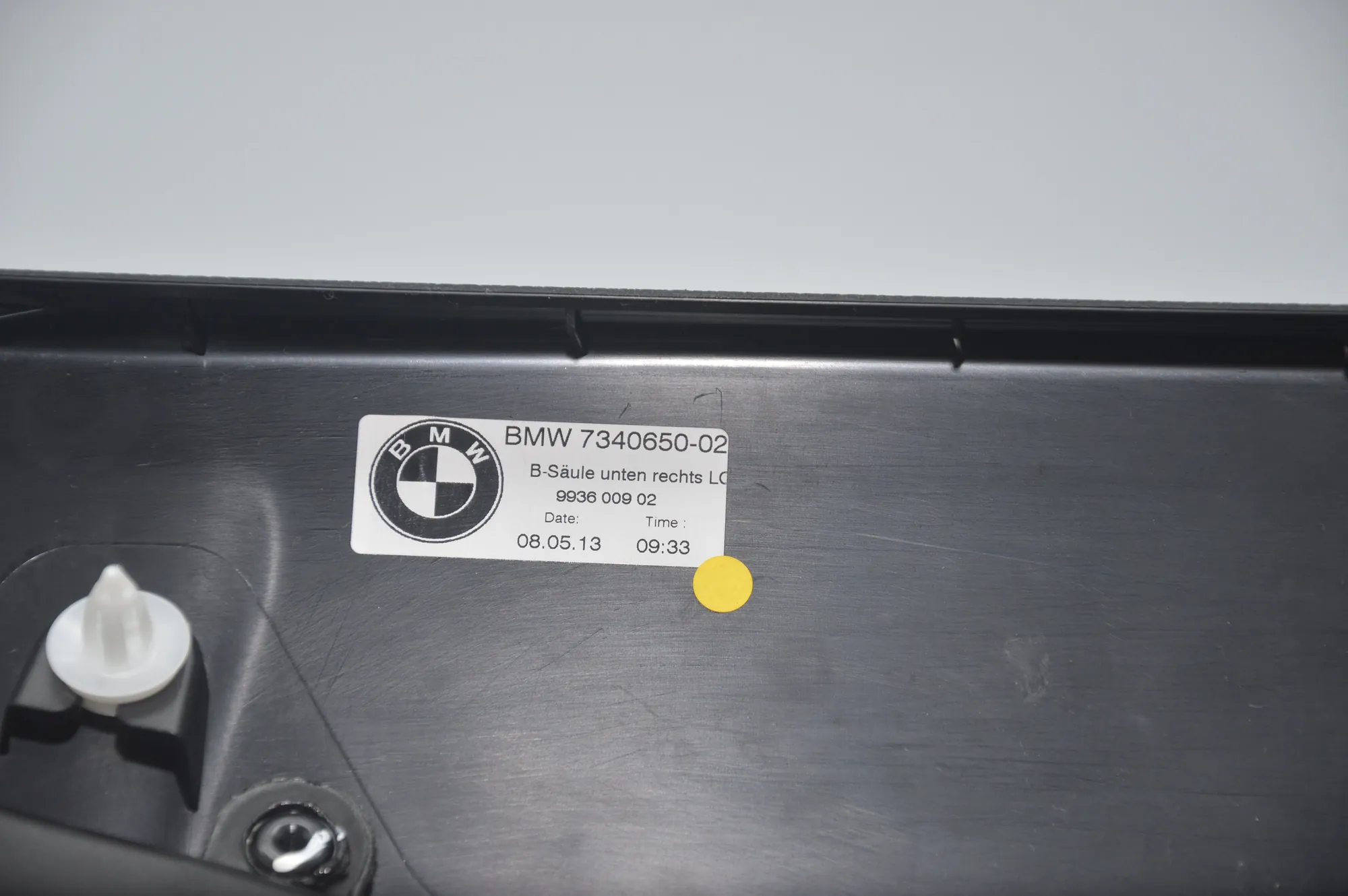 Right Side B Pillar Trim – OEM 7340650 · BMW 7 (F01, F02) 750 d xDrive 2013 – 5