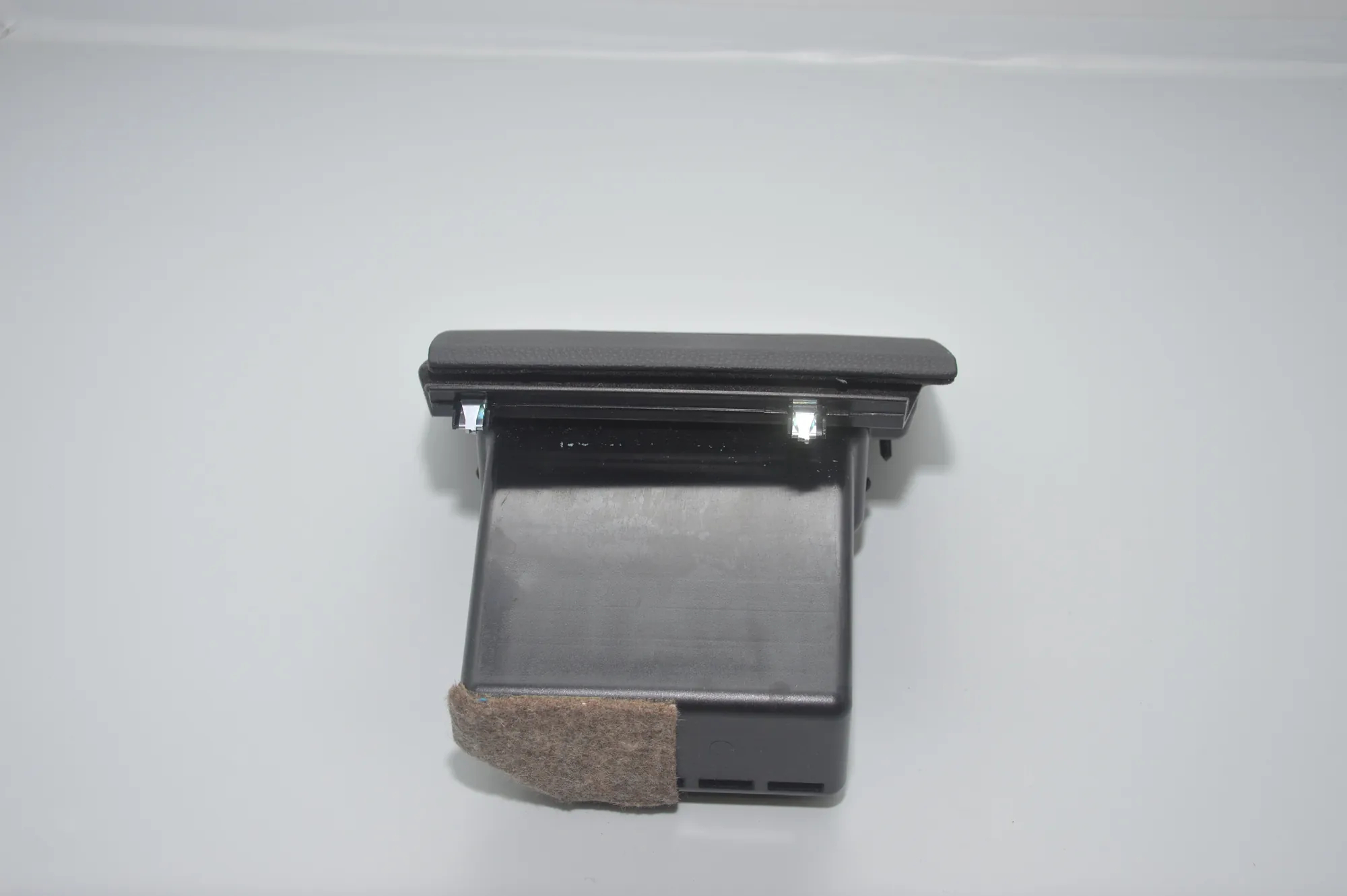 Glove Compartment – OEM 9143958 · BMW 7 (F01, F02) 750 d xDrive 2013