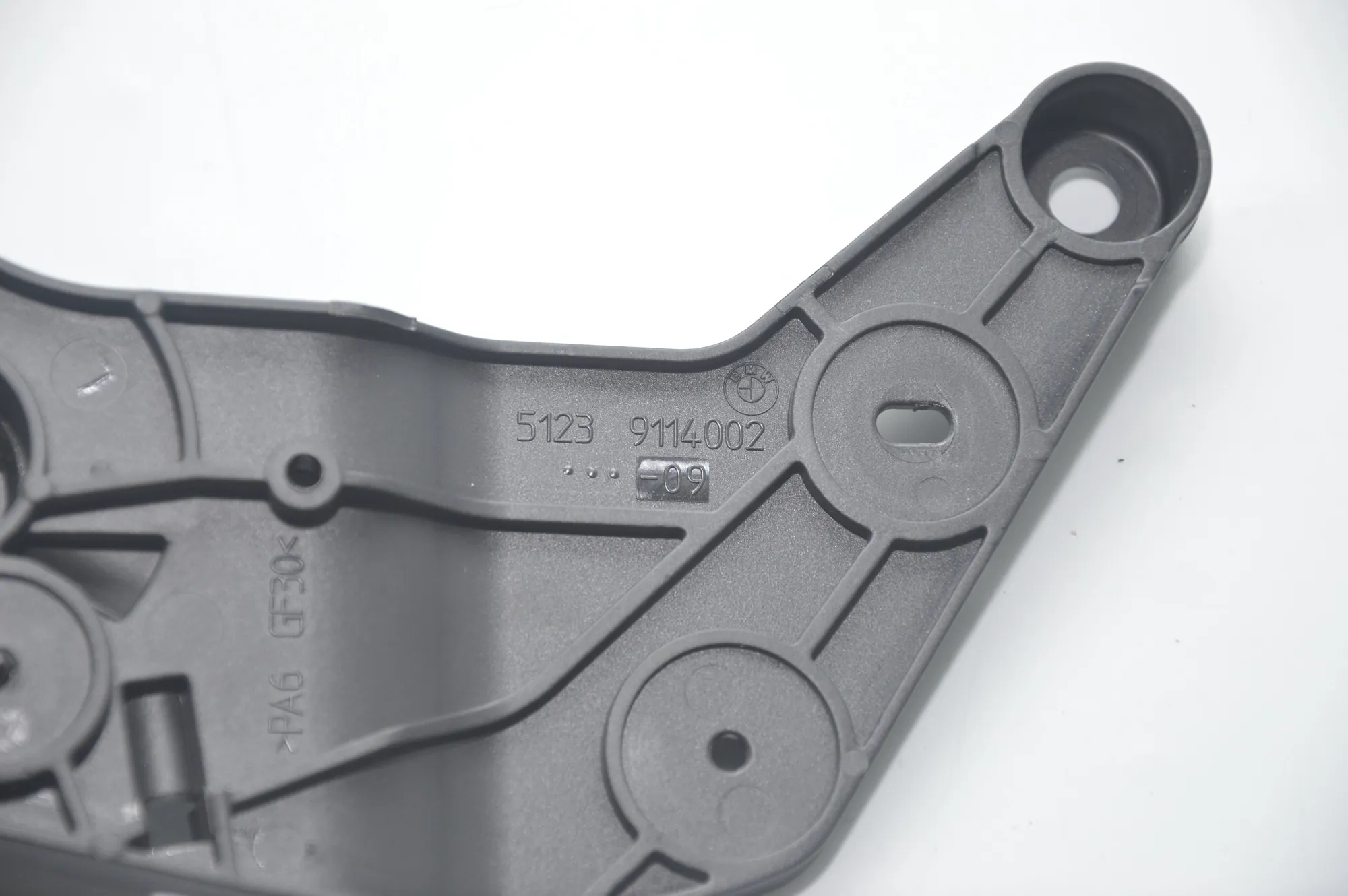 Other Interior Parts – OEM 9114002 · BMW 7 (F01, F02) 750 d xDrive 2013 – 5
