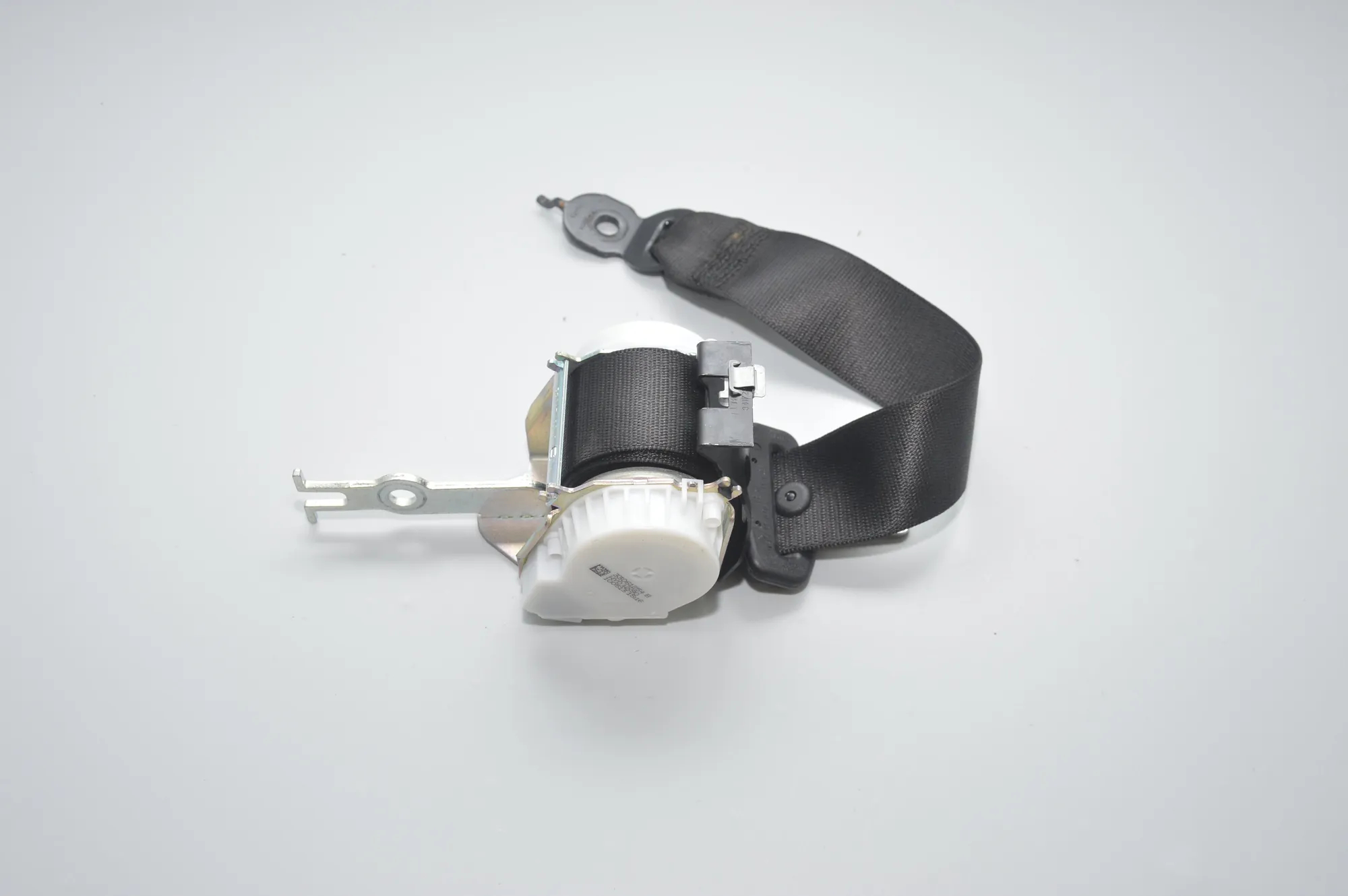 Rear Left Seatbelt – OEM 9163237 · BMW 7 (F01, F02) 750 d xDrive 2013 – 3