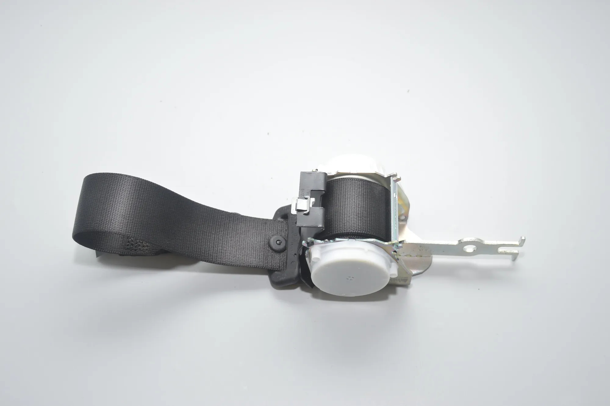 Rear Left Seatbelt – OEM 9163237 · BMW 7 (F01, F02) 750 d xDrive 2013
