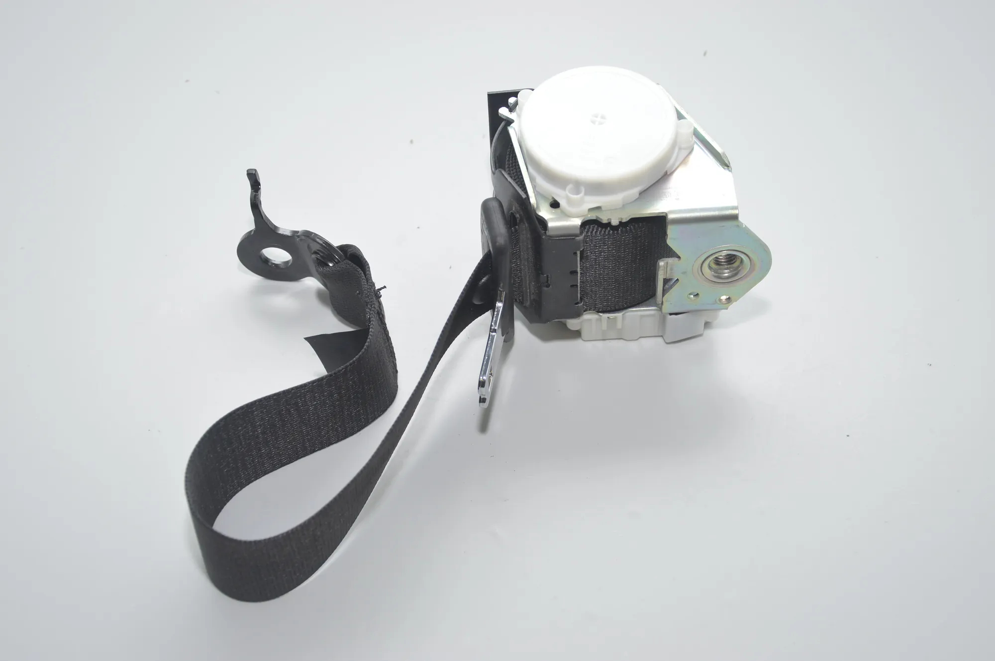 Front Right Seatbelt – OEM 7269499 · BMW 7 (F01, F02) 750 d xDrive 2013 – 3