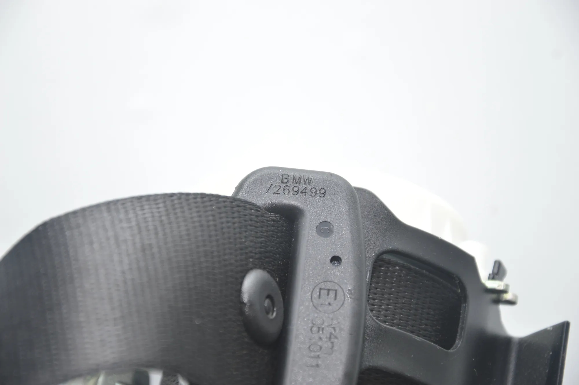 Front Right Seatbelt – OEM 7269499 · BMW 7 (F01, F02) 750 d xDrive 2013 – 5