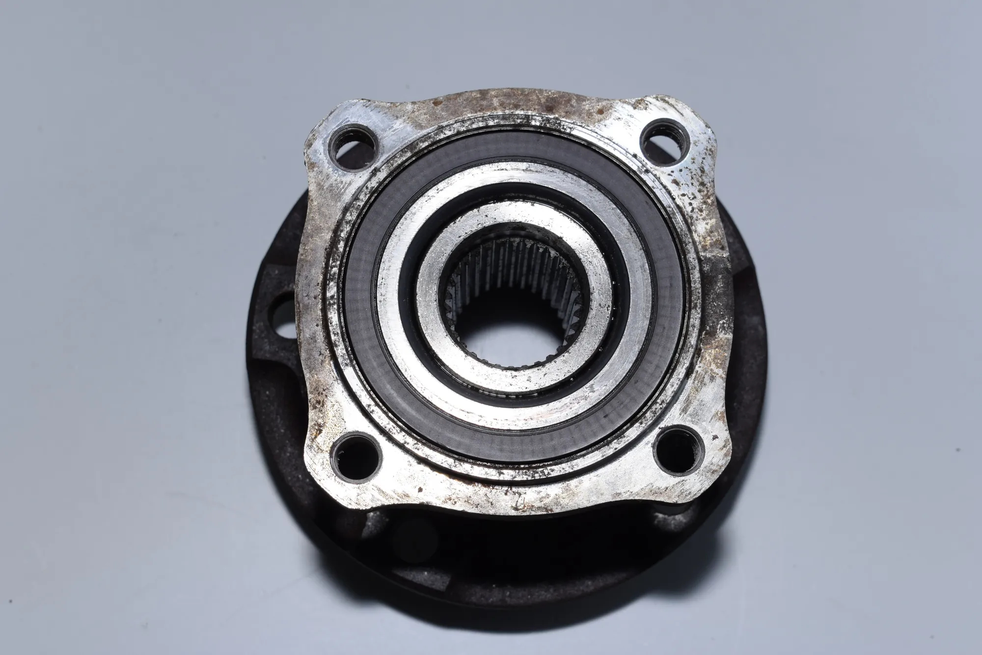 Rear Right Wheel Bearing – OEM NA · BMW 7 (F01, F02) 750 d xDrive 2013