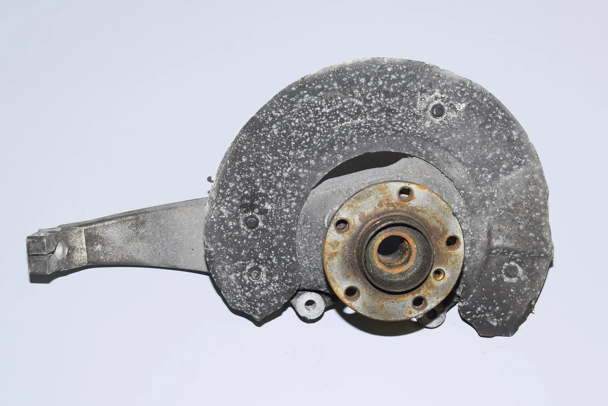 Front Right Wheel Hub – OEM NA · BMW 7 (F01, F02) 750 d xDrive 2013 – 4