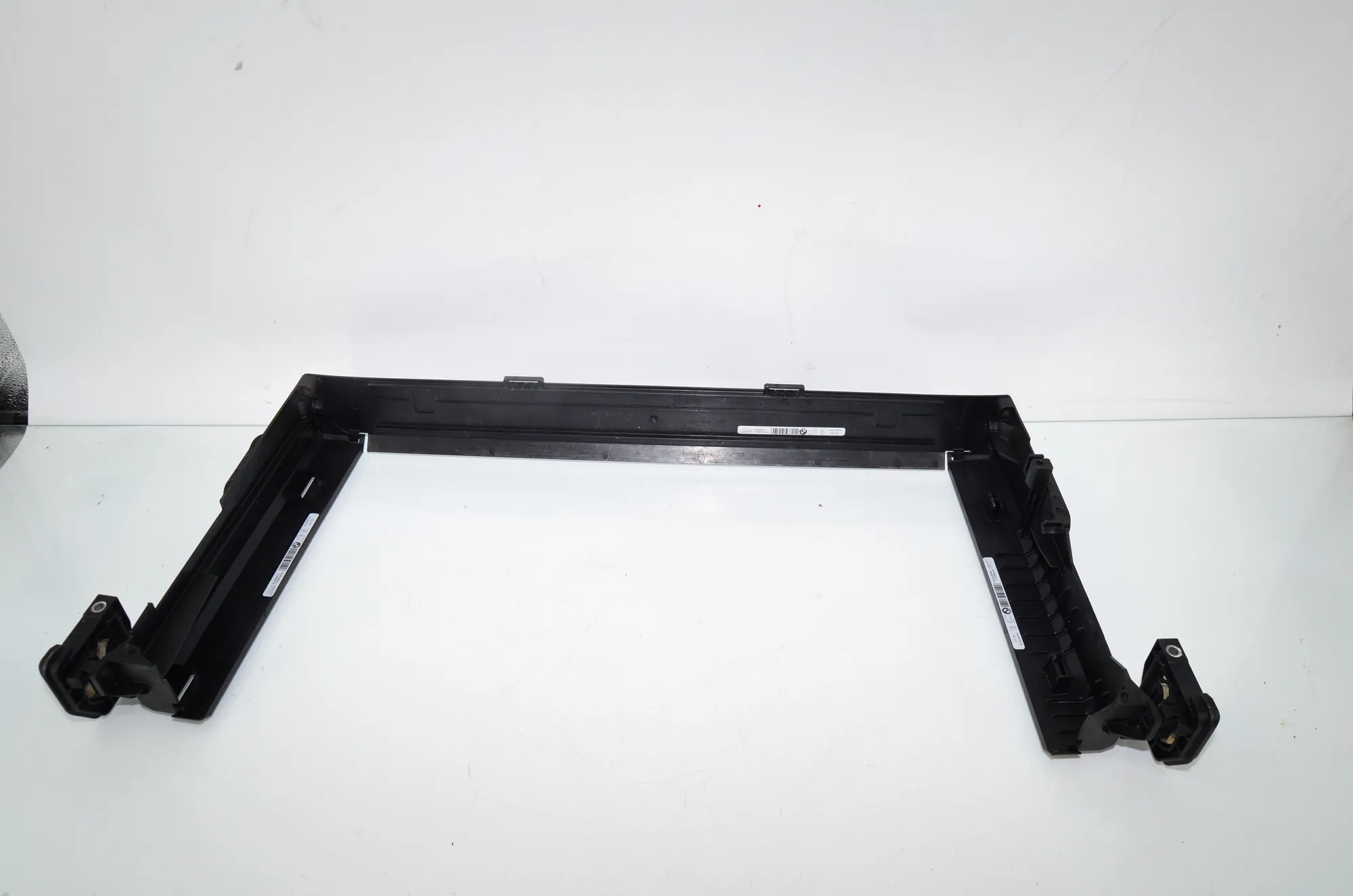 Radiator Holder – OEM 7616028 · BMW i3 (I01) BMW i3 (I01) s Electric 2018 – 2
