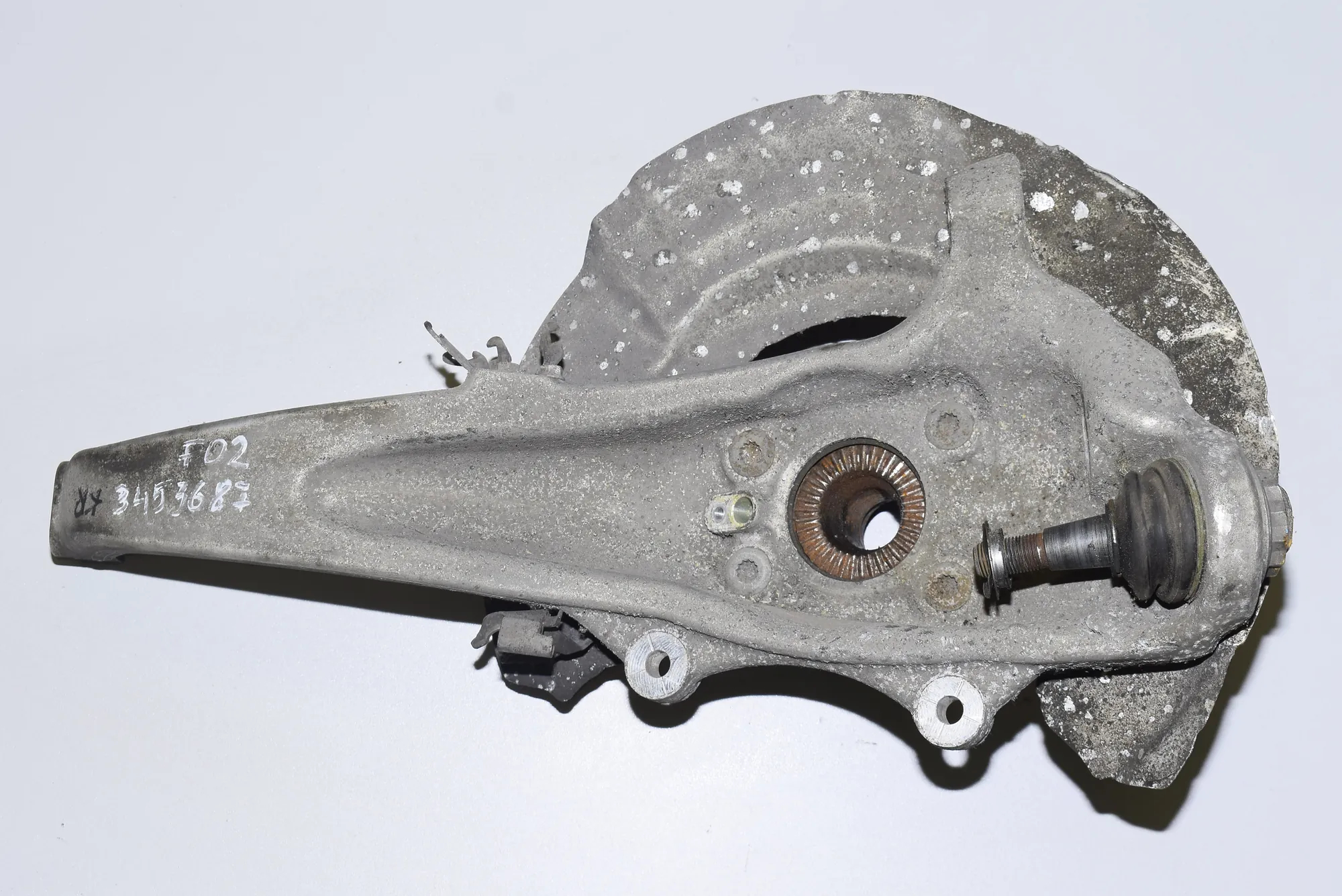 Front Left Wheel Hub – OEM NA · BMW 7 (F01, F02) 750 d xDrive 2013