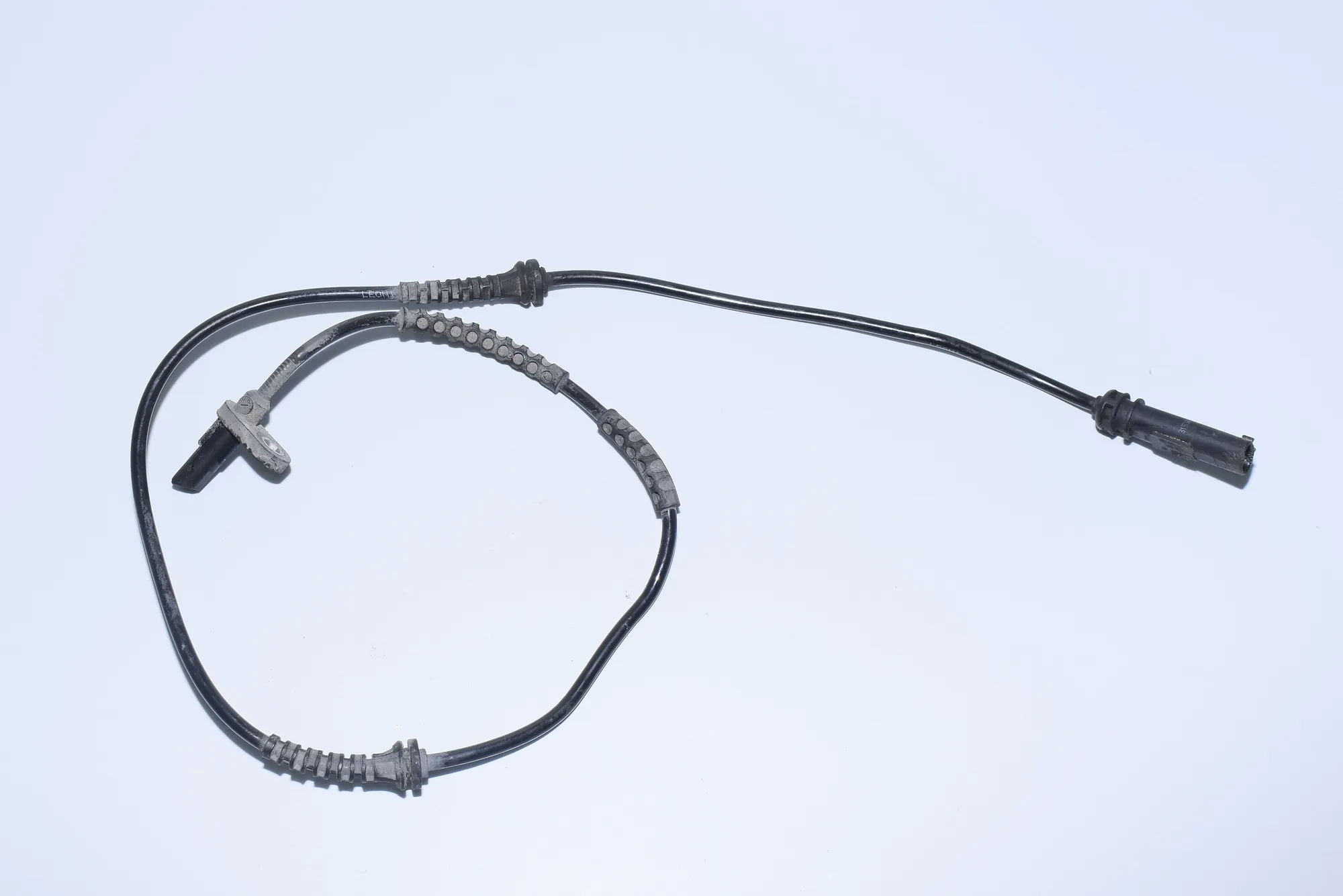 Front Left ABS Sensor – OEM 6784902 · BMW 7 (F01, F02) 750 d xDrive 2013 – 4