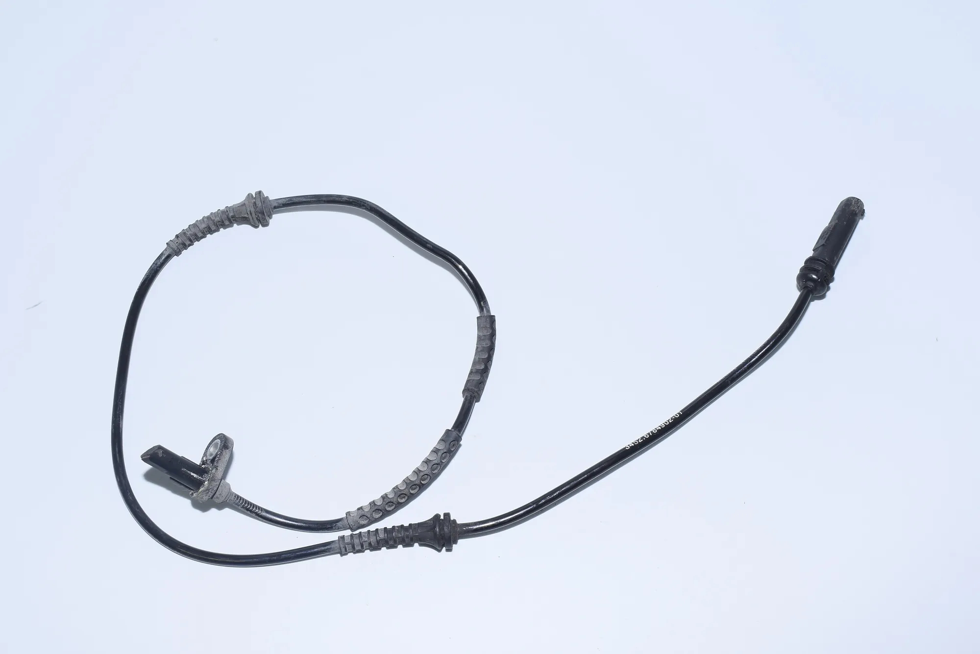 Front Left ABS Sensor – OEM 6784902 · BMW 7 (F01, F02) 750 d xDrive 2013