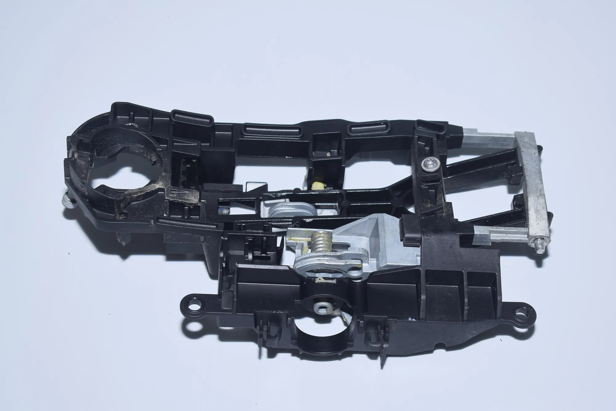 Rear Right Door Interior Handle Frame – OEM 7187228 · BMW 7 (F01, F02) 750 d xDrive 2013 – 3