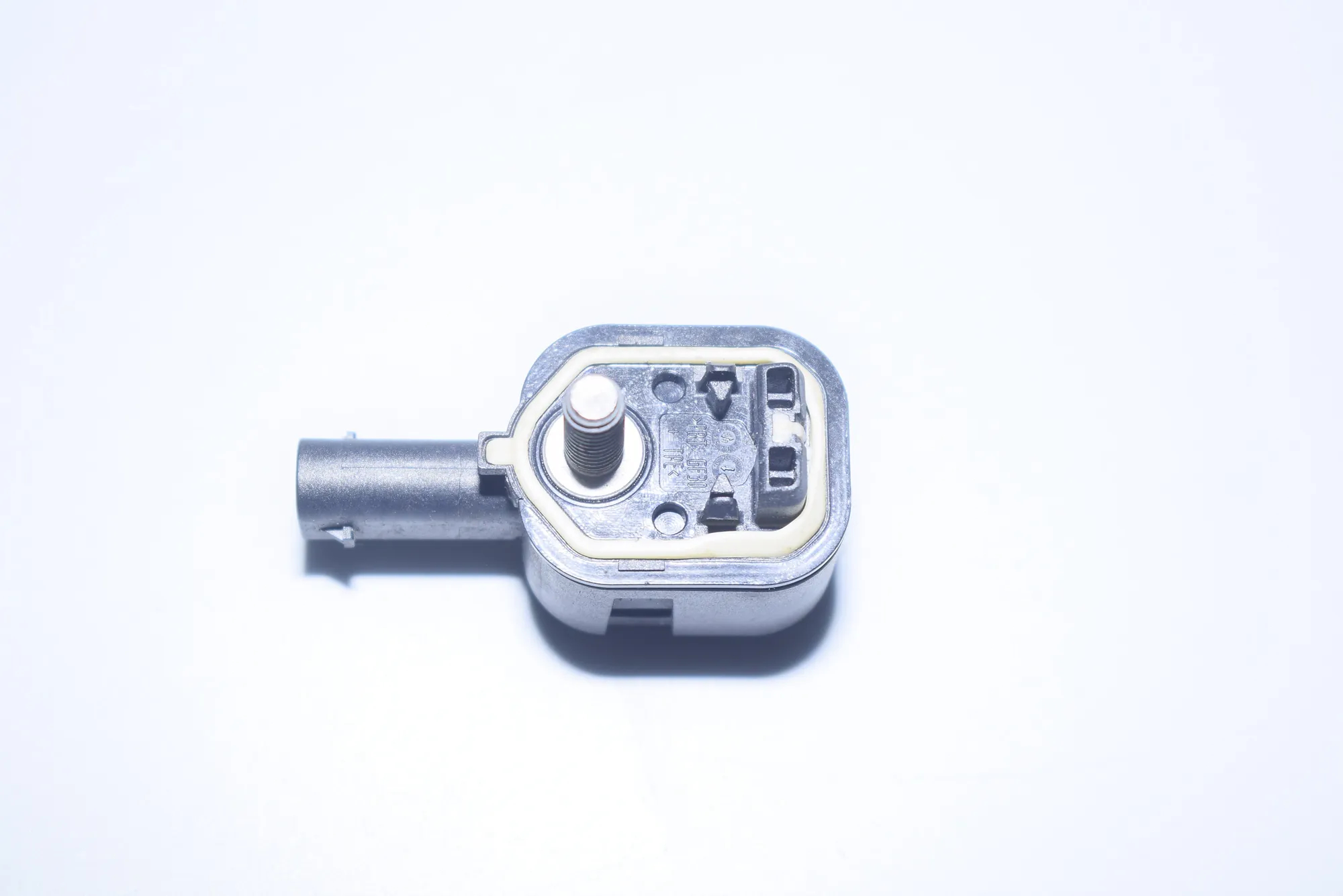Front Left Impact Sensor – OEM 9224178 · BMW 7 (F01, F02) 750 d xDrive 2013 – 4