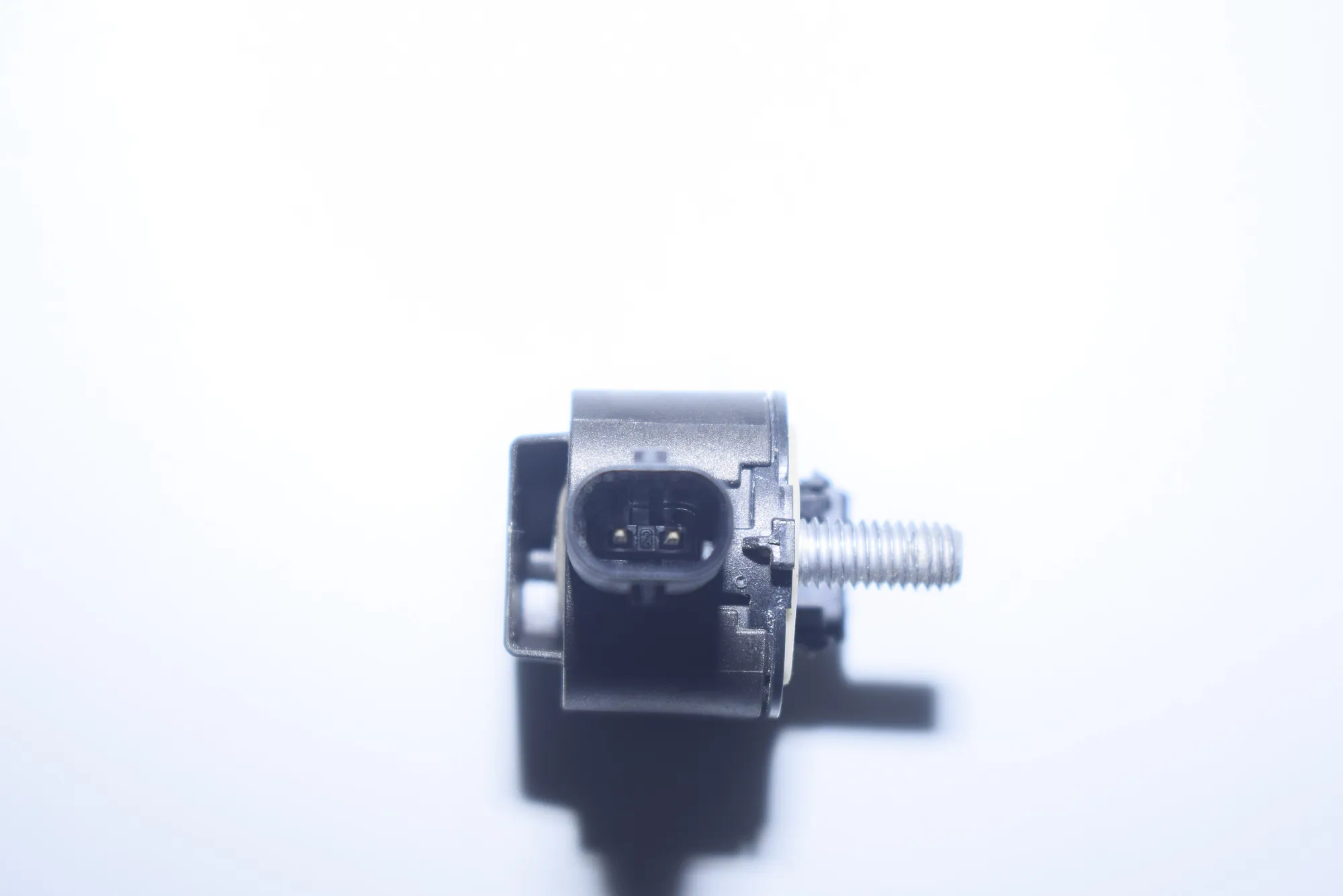 Front Left Impact Sensor – OEM 9224178 · BMW 7 (F01, F02) 750 d xDrive 2013 – 5