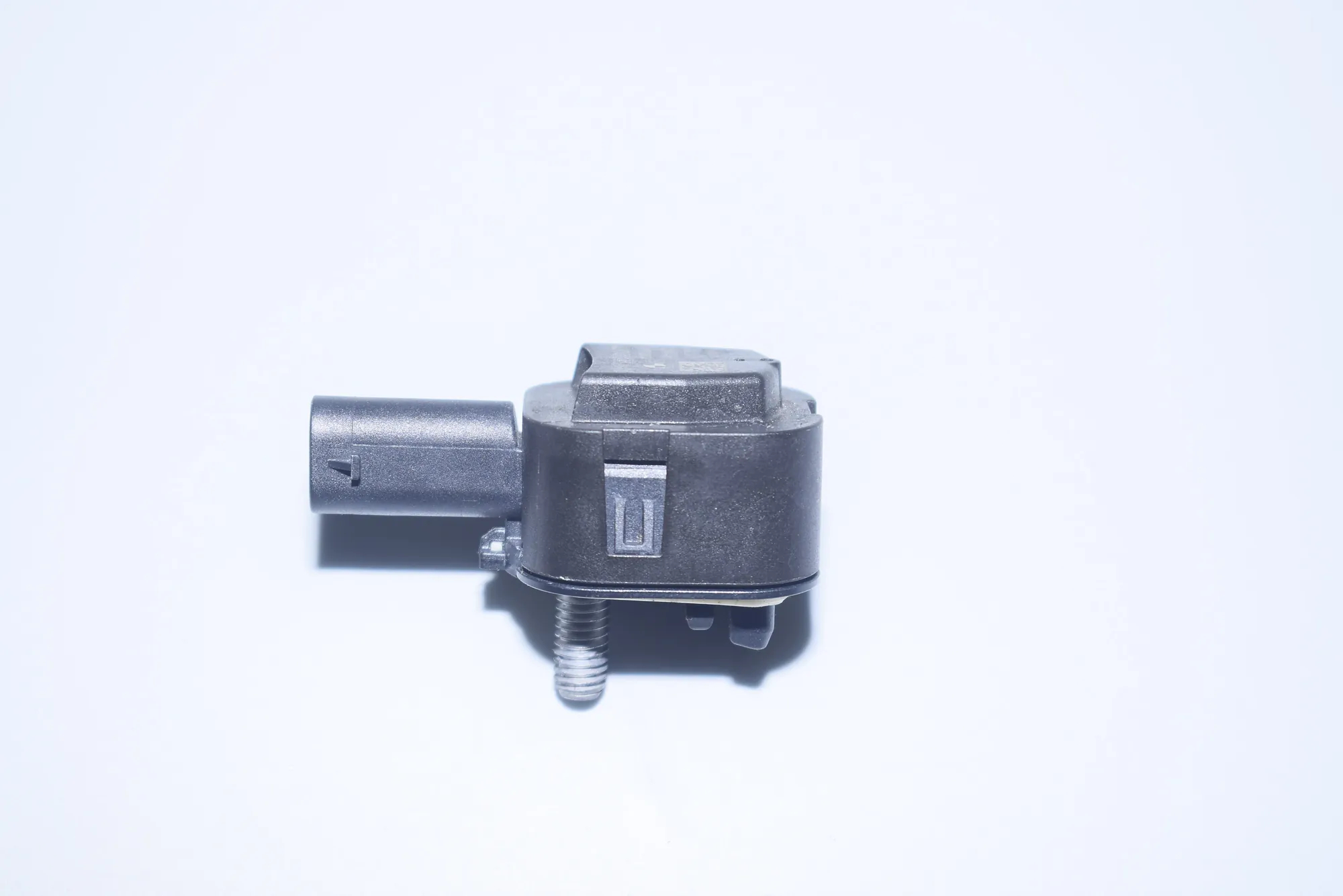 Front Left Impact Sensor – OEM 9224178 · BMW 7 (F01, F02) 750 d xDrive 2013 – 3