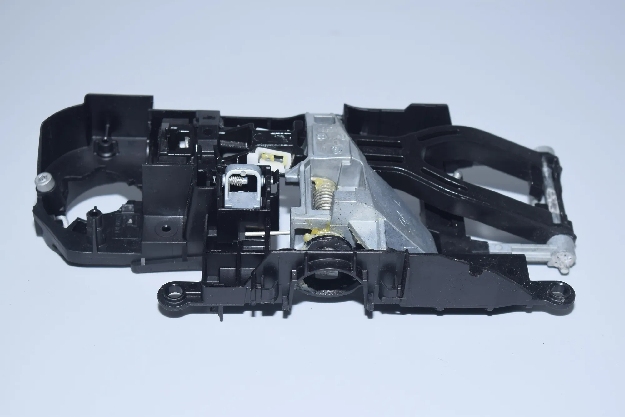 Rear Left Door Interior Handle Frame – OEM 7187227 · BMW 7 (F01, F02) 750 d xDrive 2013 – 2