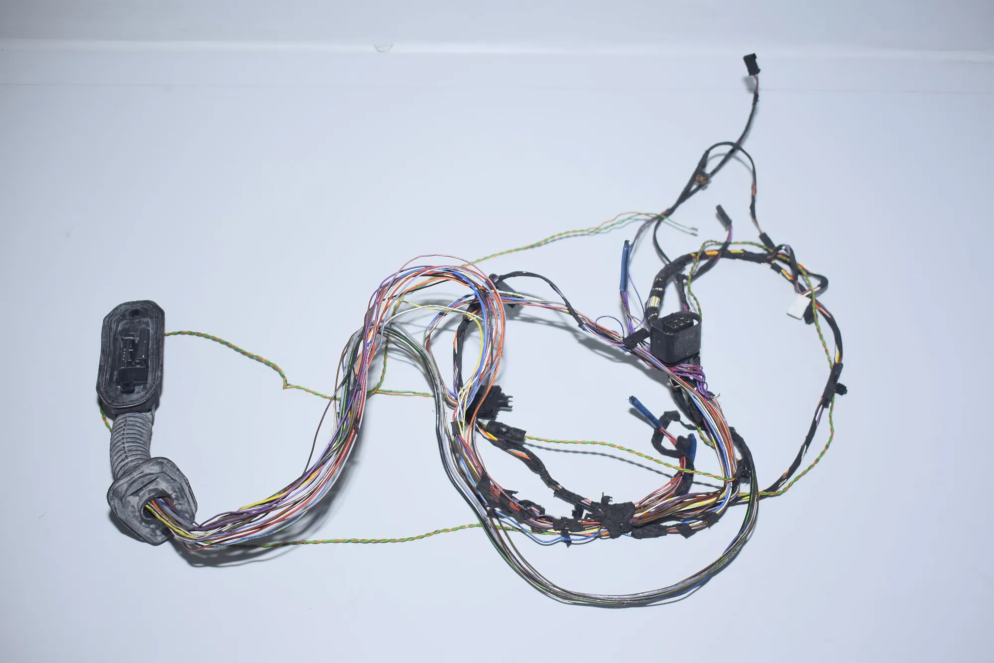 Front Right Door Wiring – OEM NA · BMW 7 (F01, F02) 750 d xDrive 2013 – 2