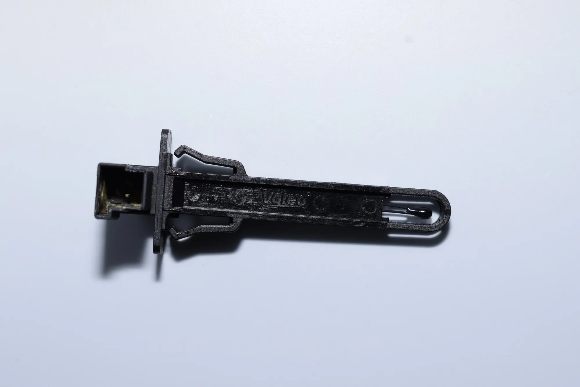 Temperature Sensor – OEM 9238084 · BMW 4 Coupe (F32, F82) BMW 4 Coupe (F32, F82) 2013