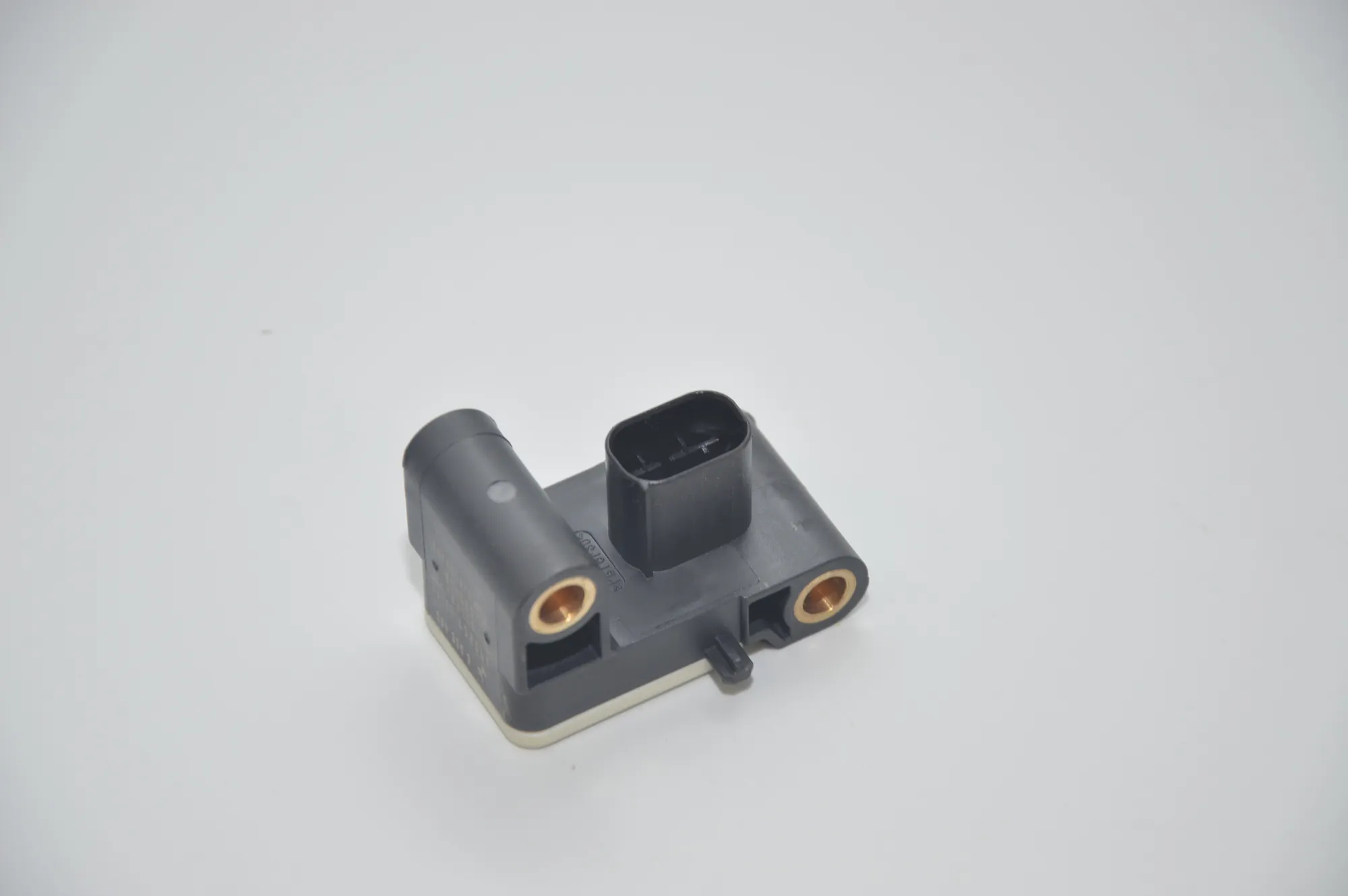 Front Right Impact Sensor – OEM 6956485 · BMW 3 Coupe (E92) 320 d 2007