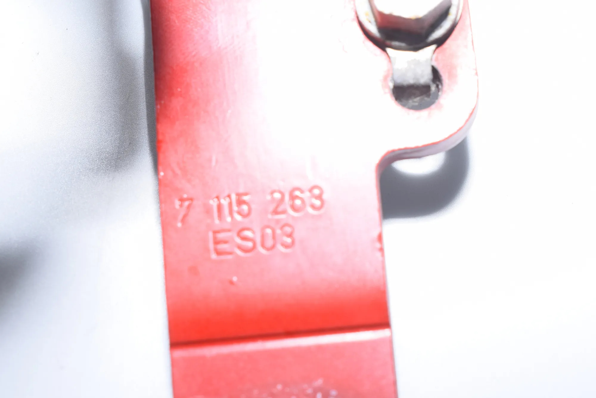 Front Left Bonnet Hinge – OEM 7115263 · BMW 3 Coupe (E92) 320 d 2007 – 5