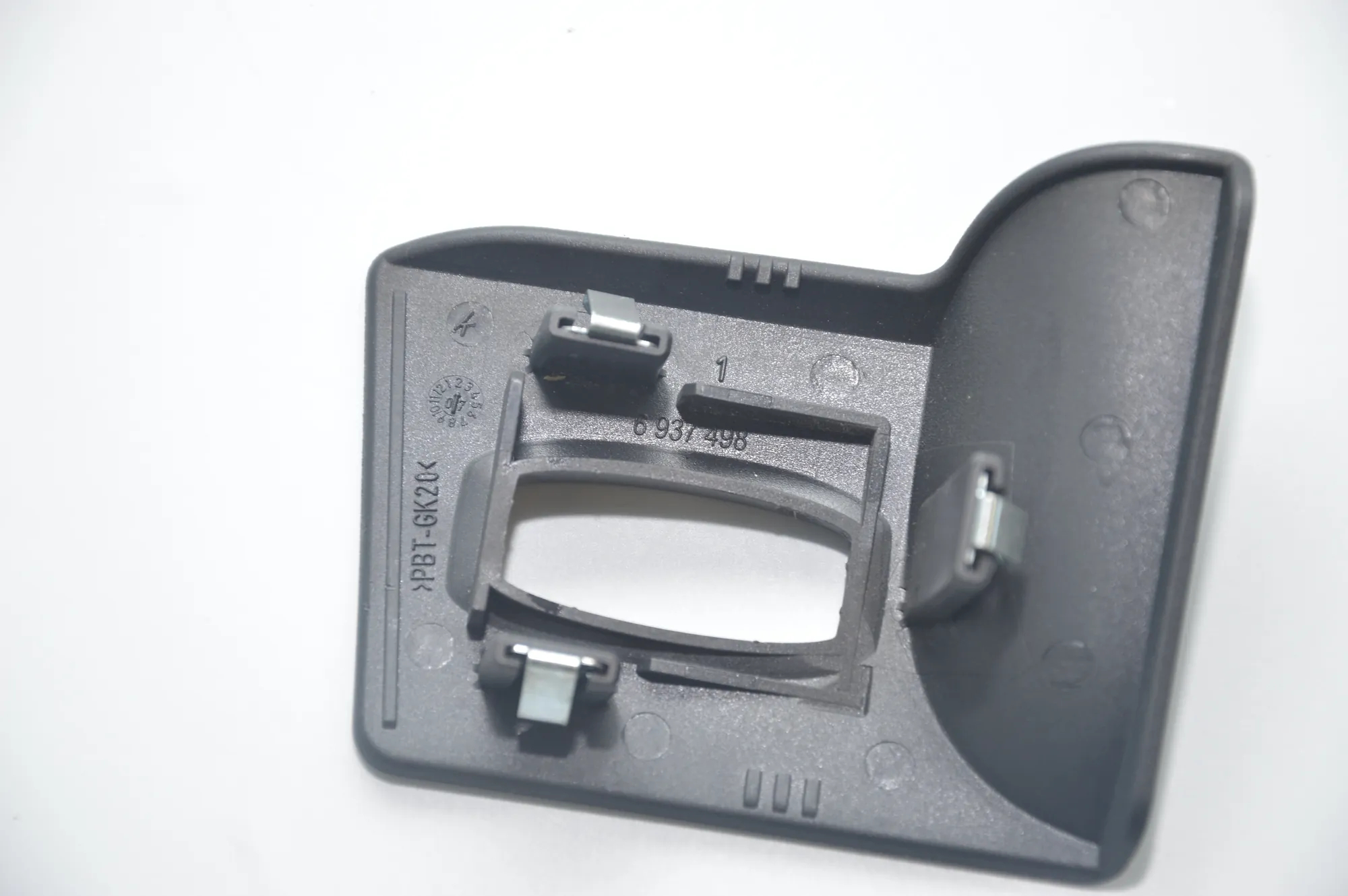 Other Trim Parts – OEM 6937498 · BMW 3 Coupe (E92) 320 d 2007 – 3