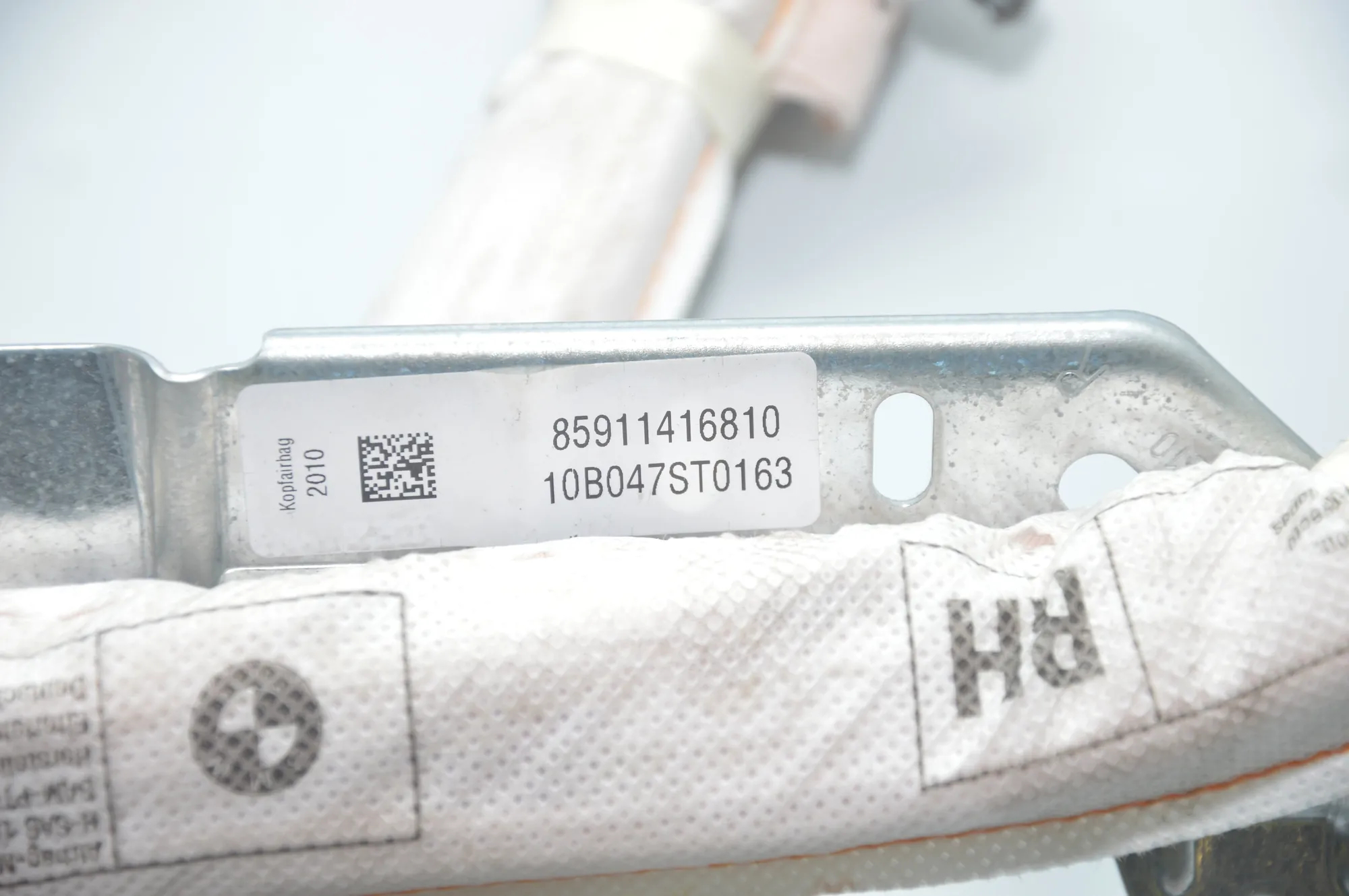 Right Side Roof Safety Curtain SRS – OEM 9114168 · BMW 7 (F01, F02) 730 d 2010 – 4