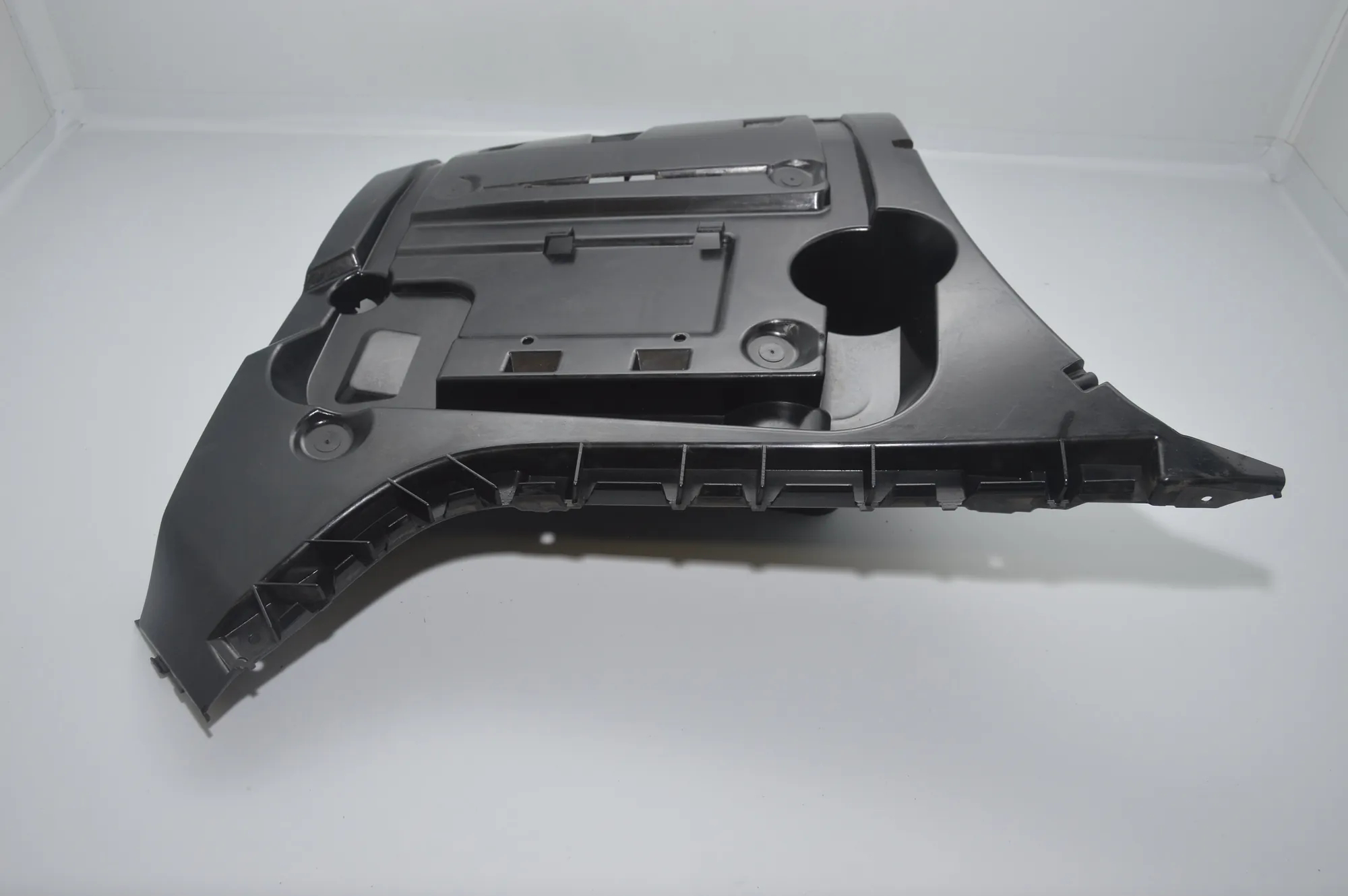 Rear Left Bumper Bracket – OEM 7183885 · BMW 7 (F01, F02) 730 d 2010 – 4