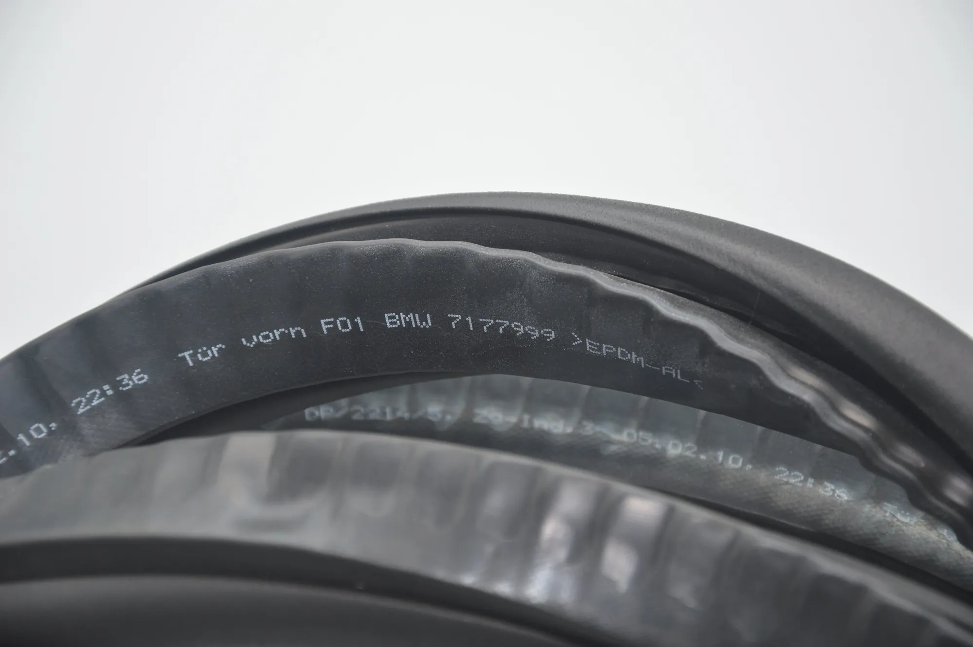 Front Right Door Seal Rubber – OEM 7177999 · BMW 7 (F01, F02) 730 d 2010 – 3