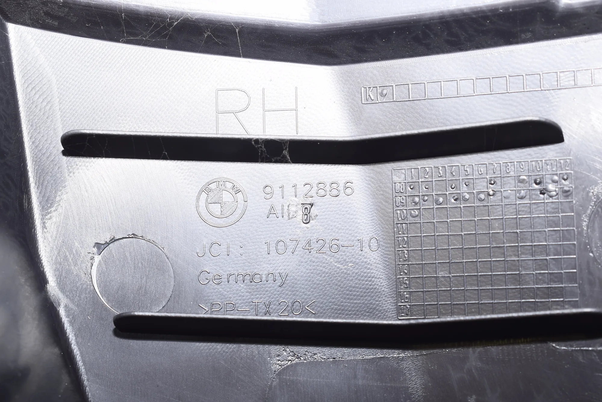 Other Interior Parts – OEM 9112885 · BMW 7 (F01, F02) 730 d 2010 – 7