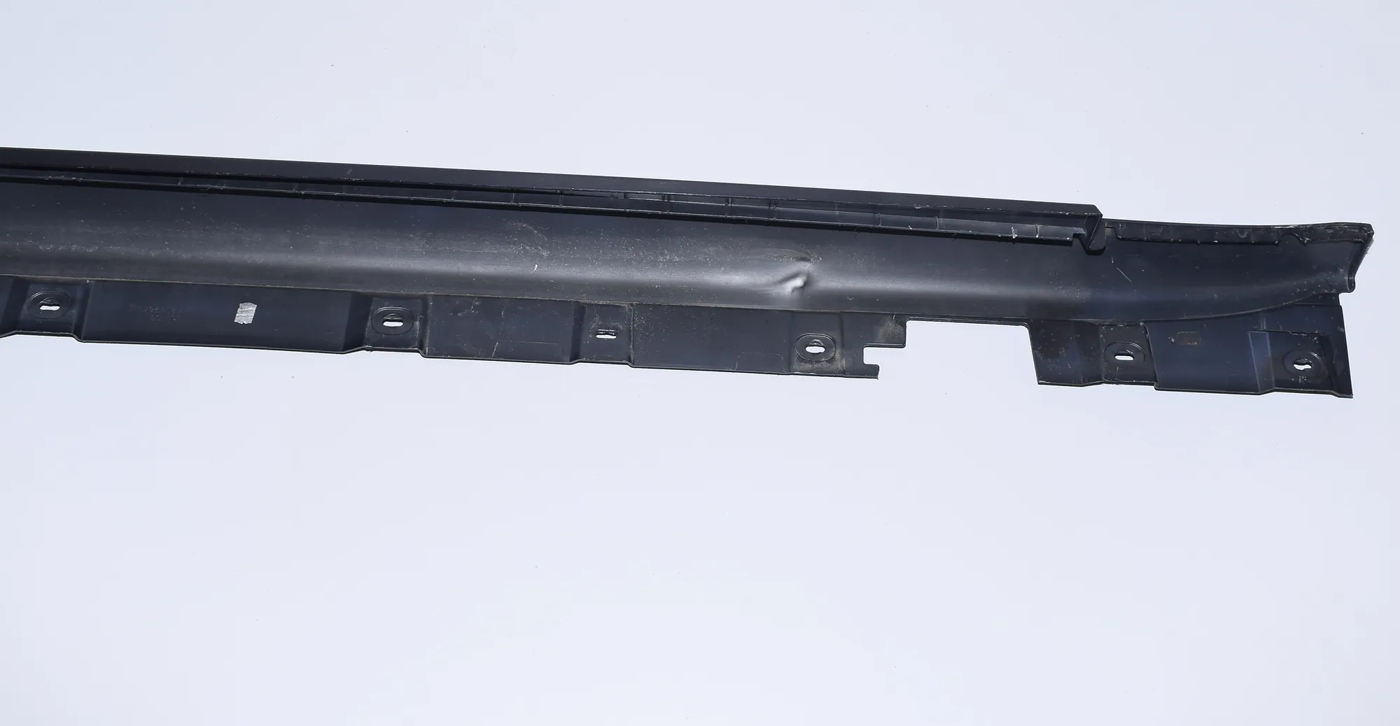 Left Side Plastic Sideskirt Cover – OEM 7185043 · BMW 7 (F01, F02) 730 d 2010 – 9