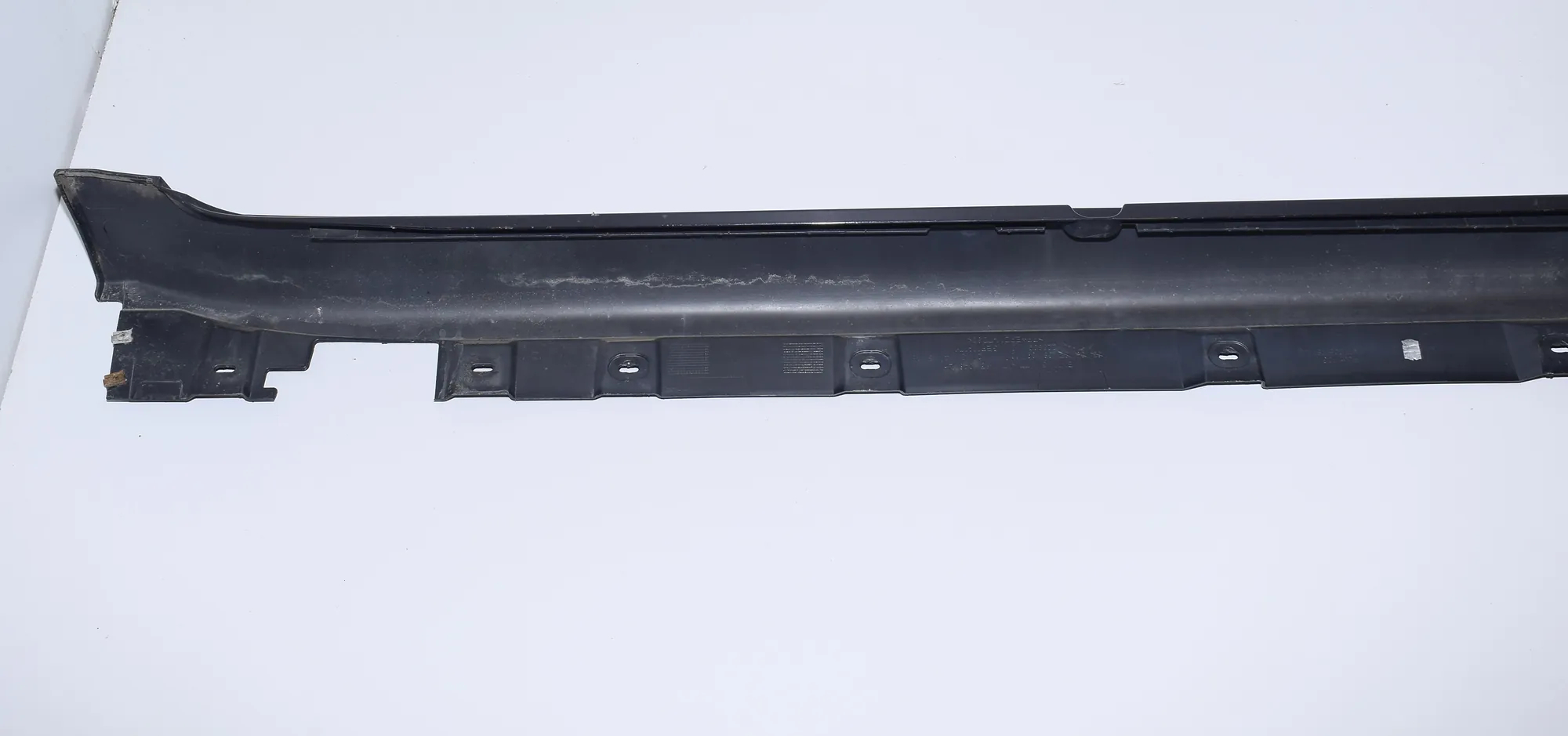 Left Side Plastic Sideskirt Cover – OEM 7185043 · BMW 7 (F01, F02) 730 d 2010 – 7