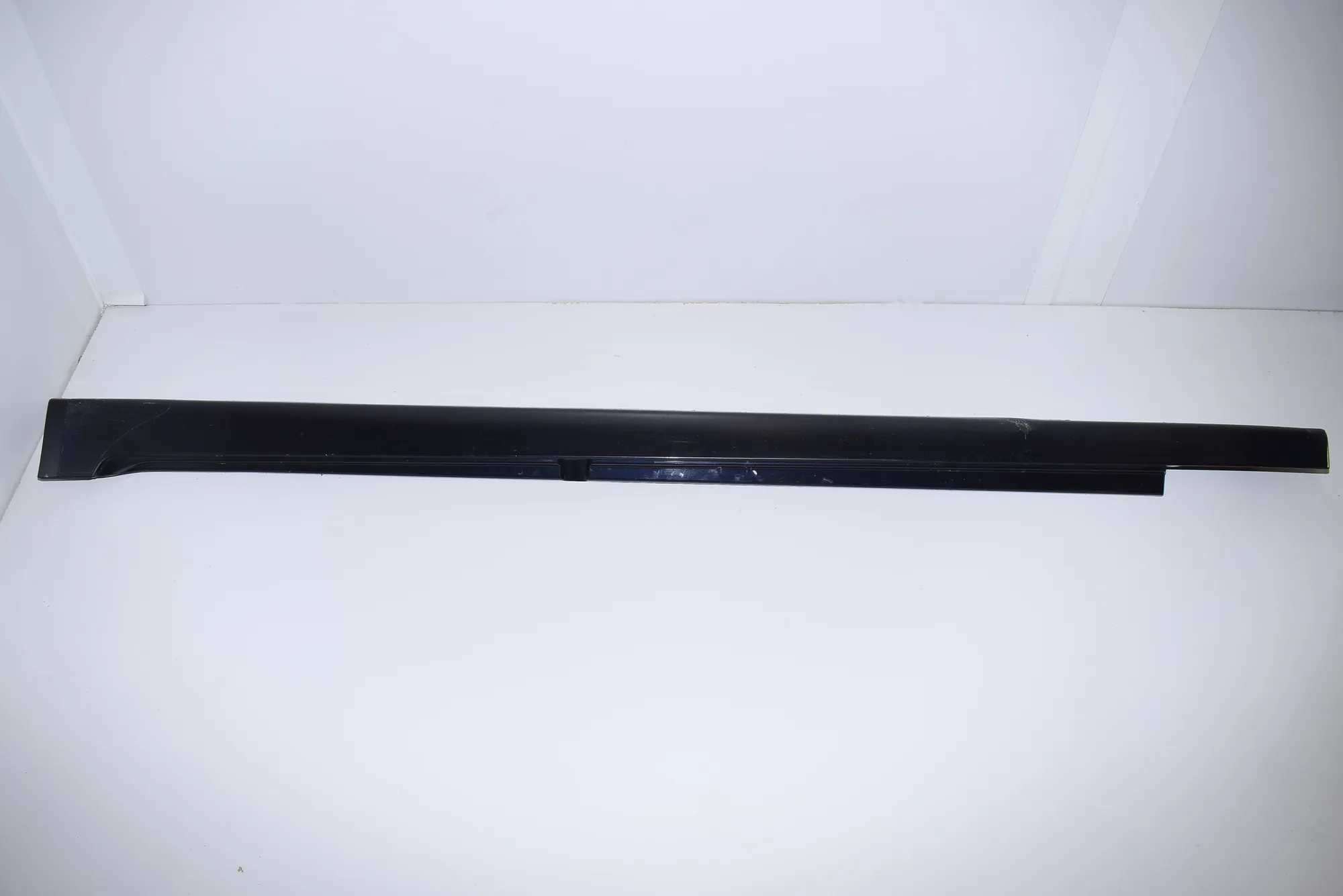 Left Side Plastic Sideskirt Cover – OEM 7185043 · BMW 7 (F01, F02) 730 d 2010 – 2