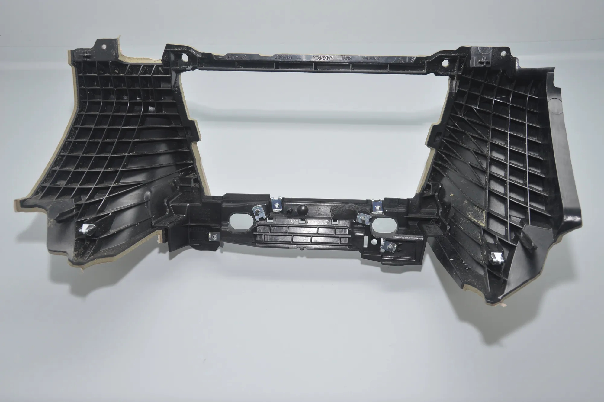 Other Trim Parts – OEM 9123823 · BMW 7 (F01, F02) 730 d 2010 – 5